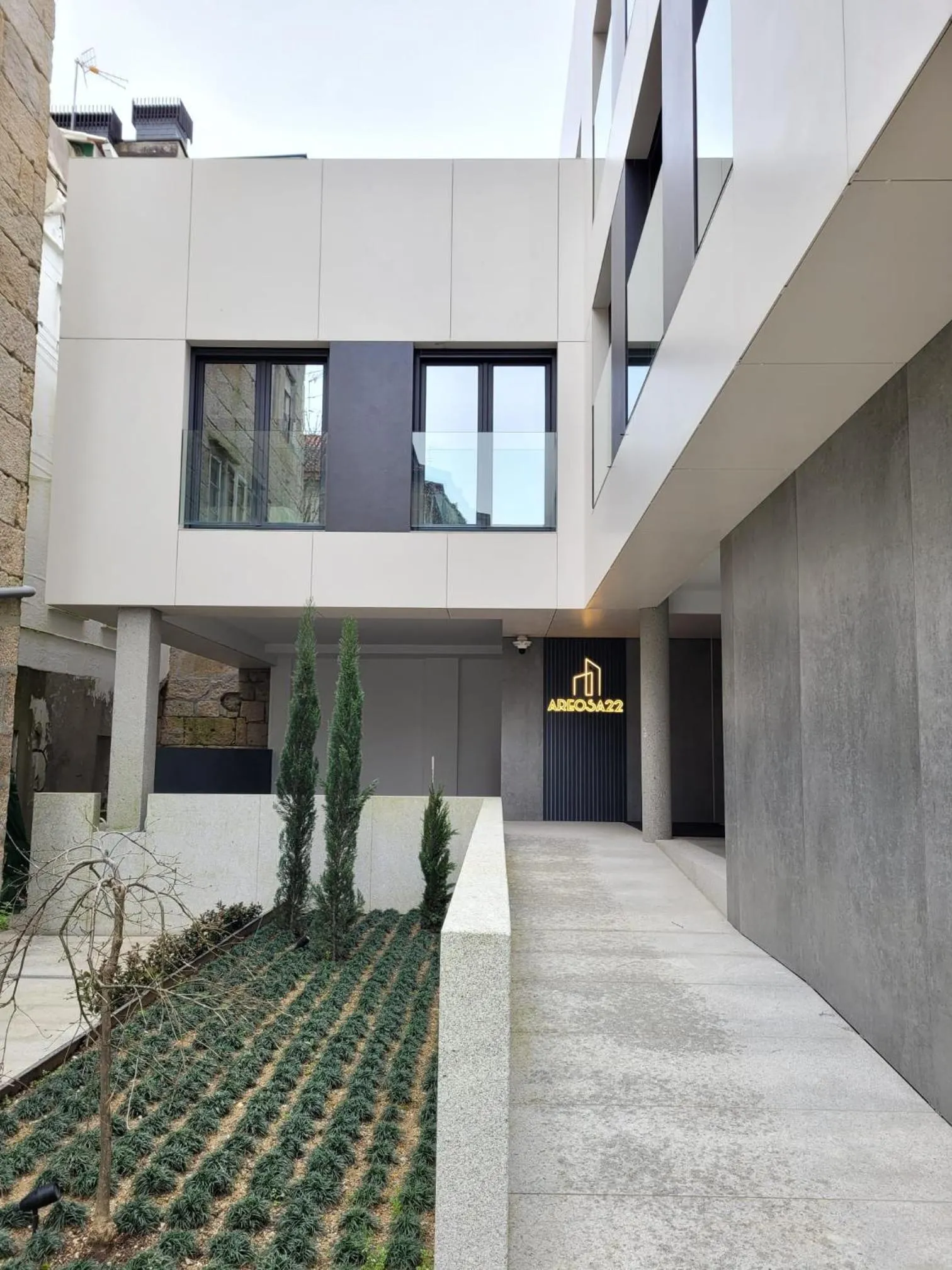 Property building in Cíes Luxury Suitel Areosa 22