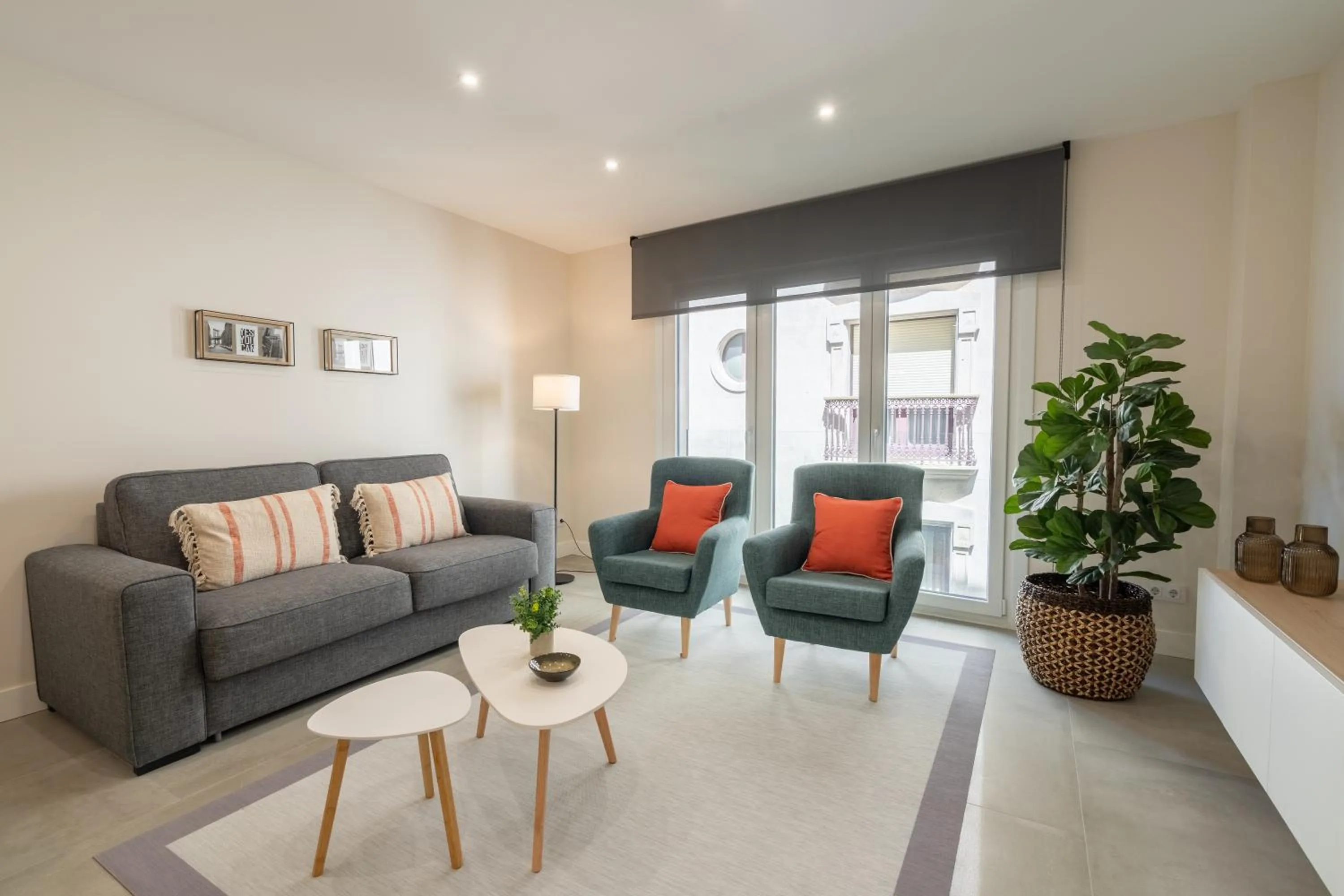 Dining area in Cíes Luxury Suitel Areosa 22