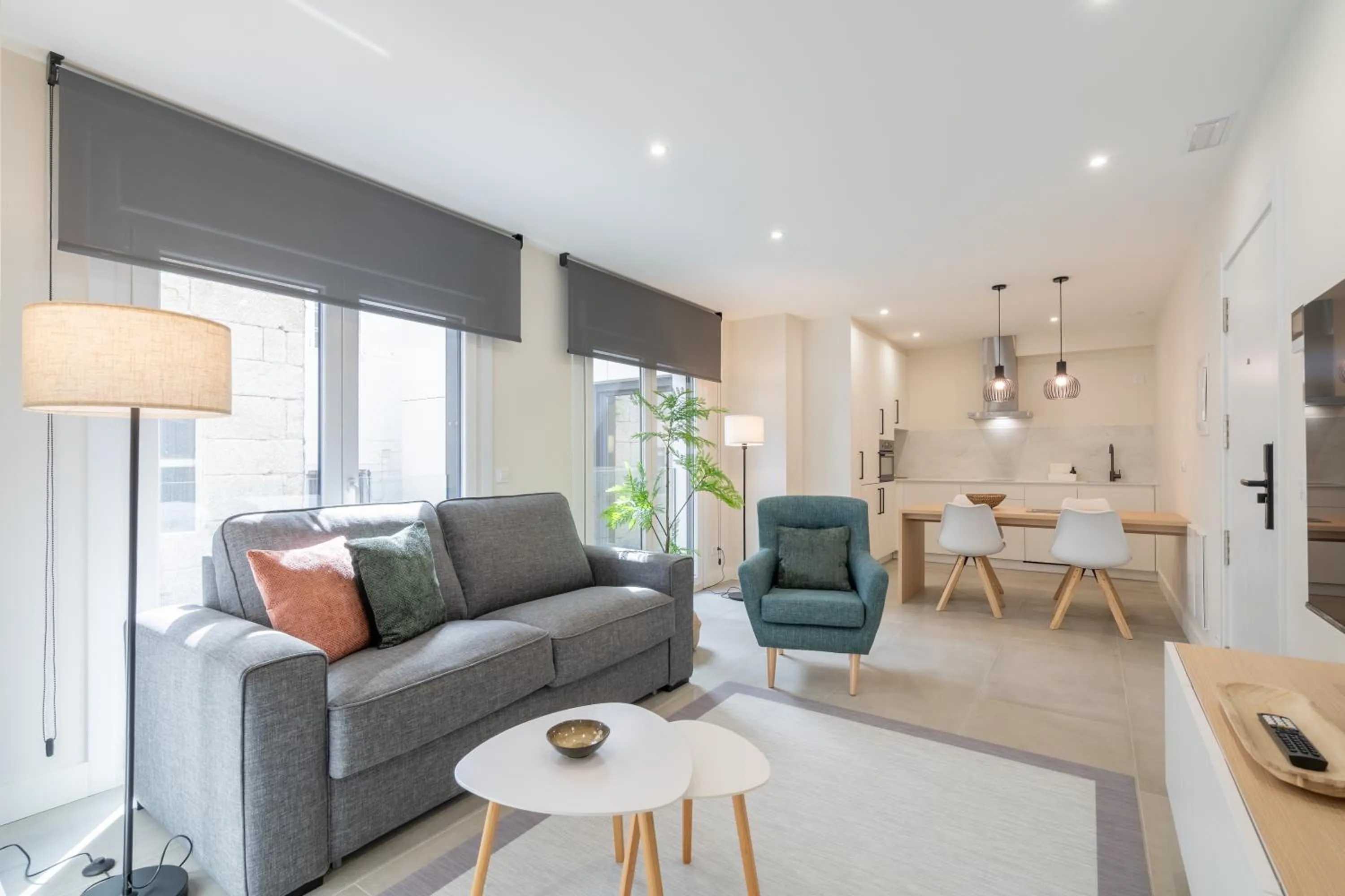 Dining area in Cíes Luxury Suitel Areosa 22