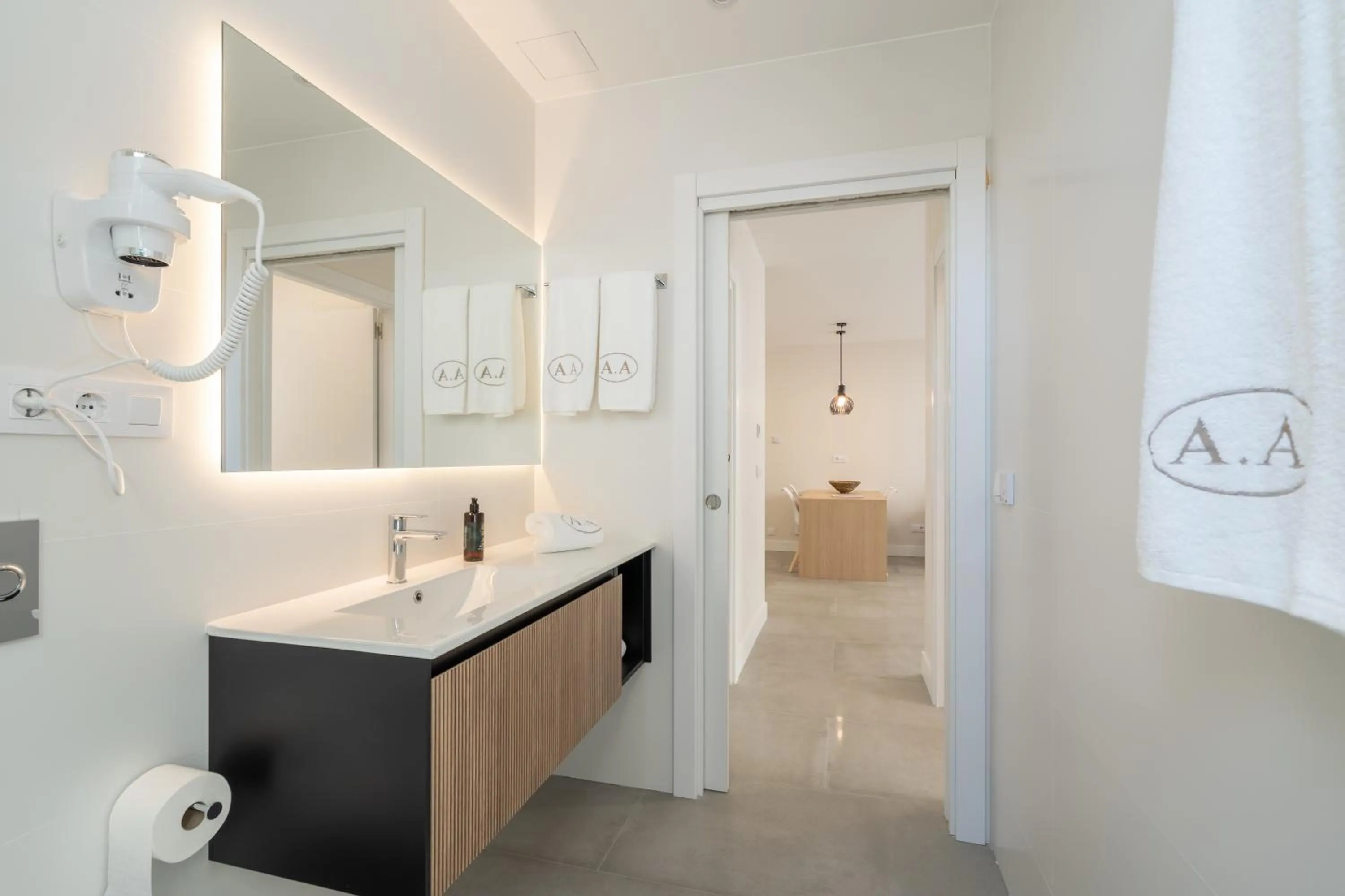 Bathroom in Cíes Luxury Suitel Areosa 22