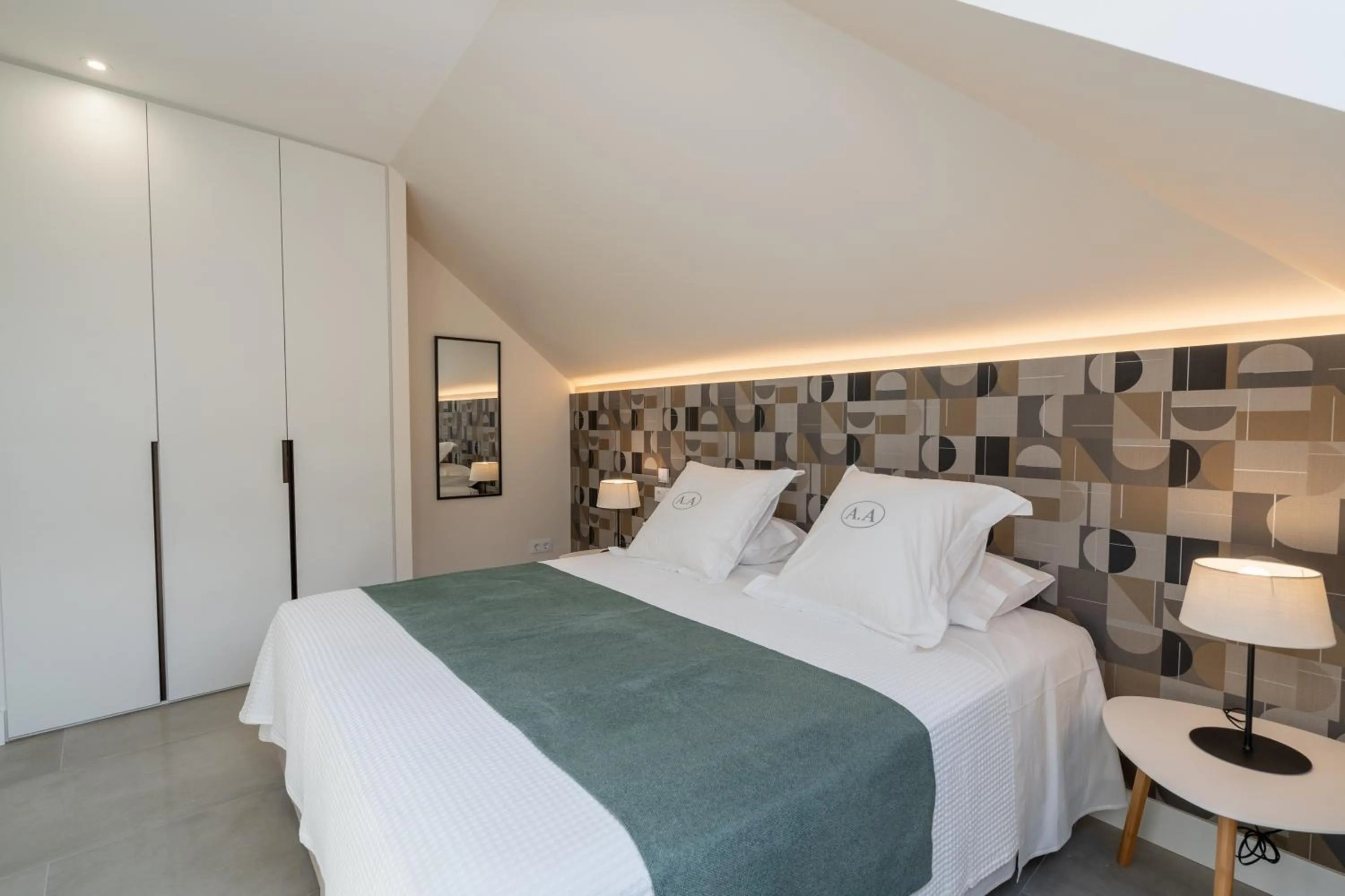 Bedroom, Bed in Cíes Luxury Suitel Areosa 22