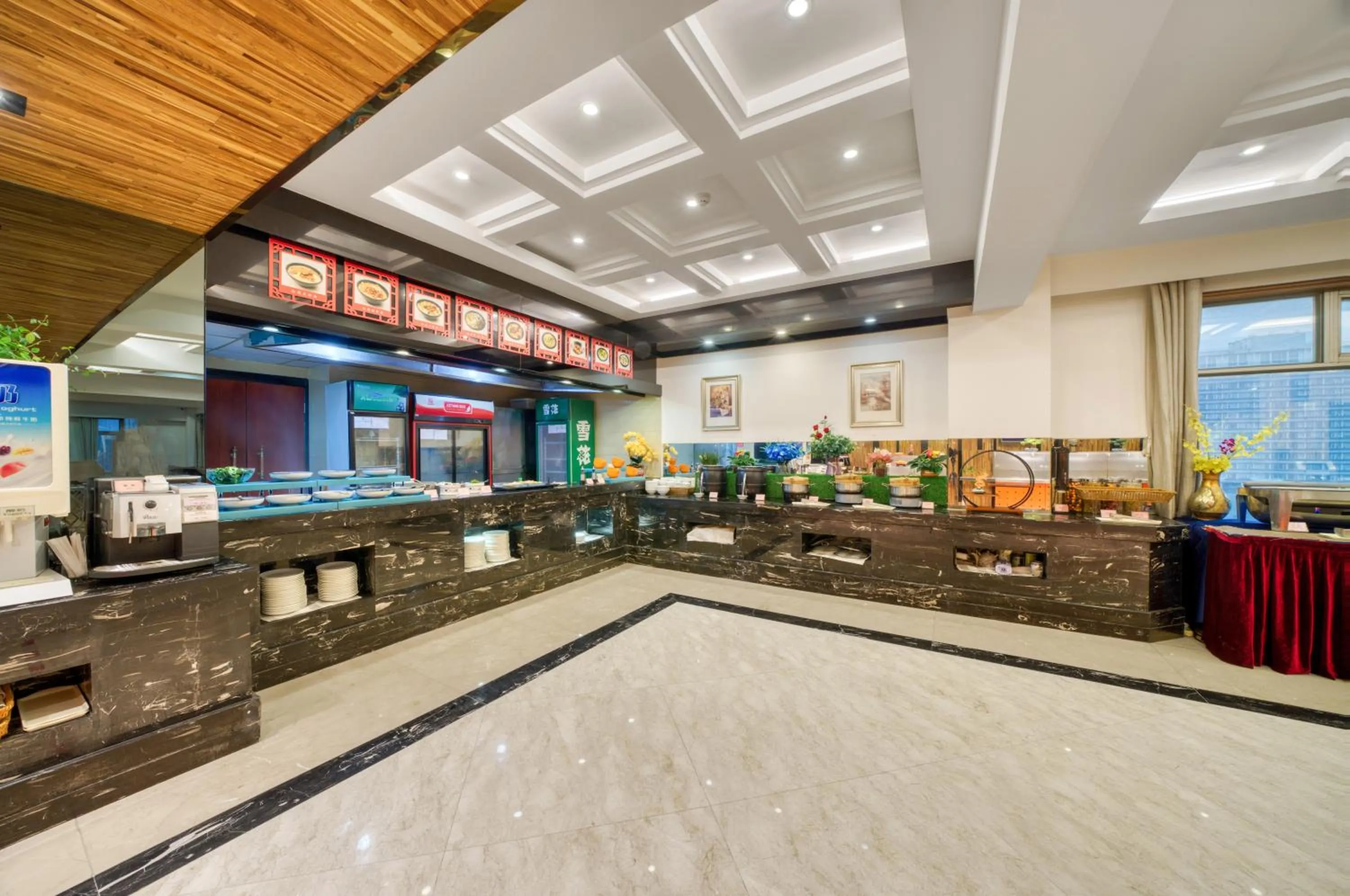 Restaurant/places to eat in Hangzhou Haiwaihai Communication Hotel