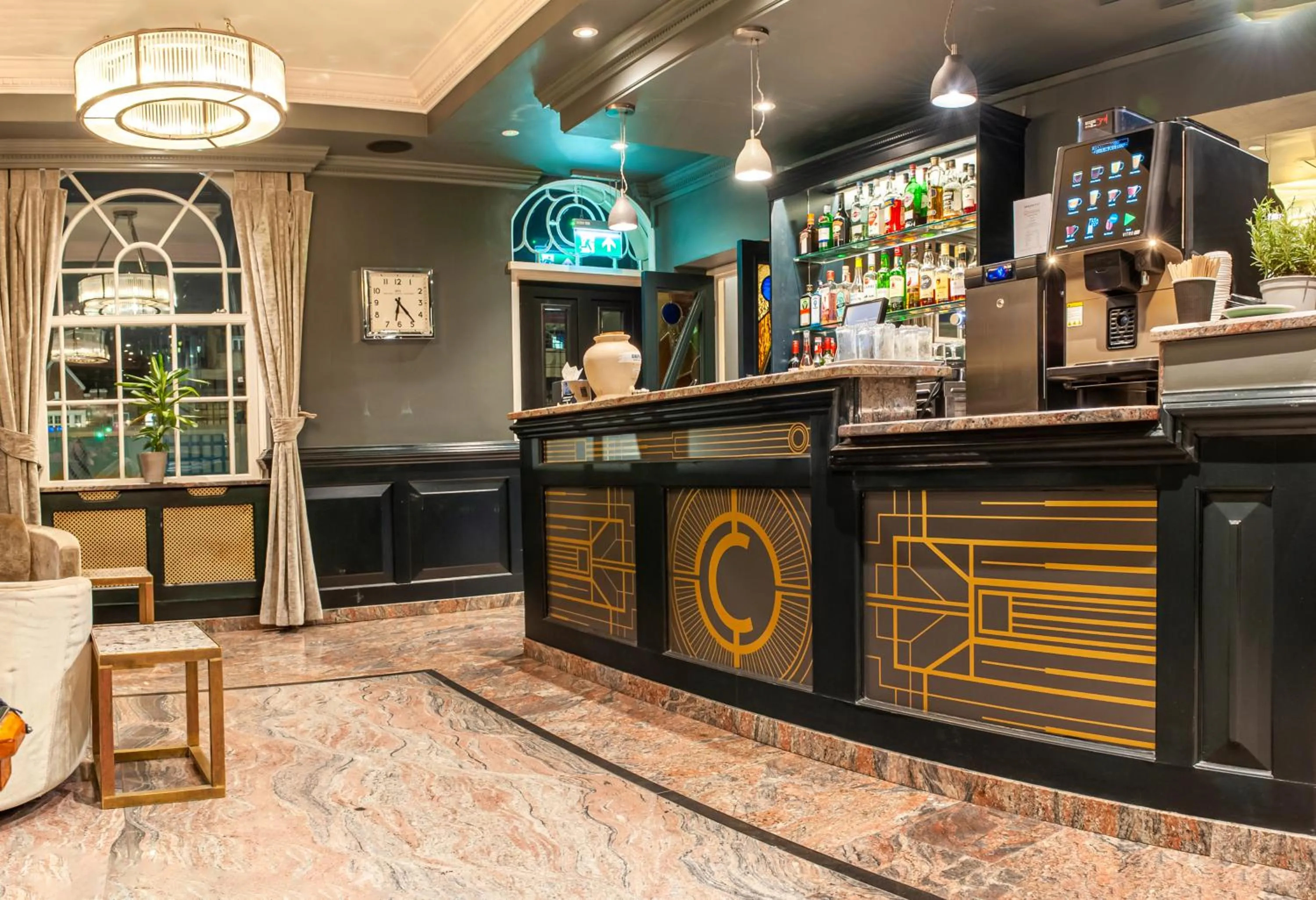 Lounge or bar in The California - London Kings Cross