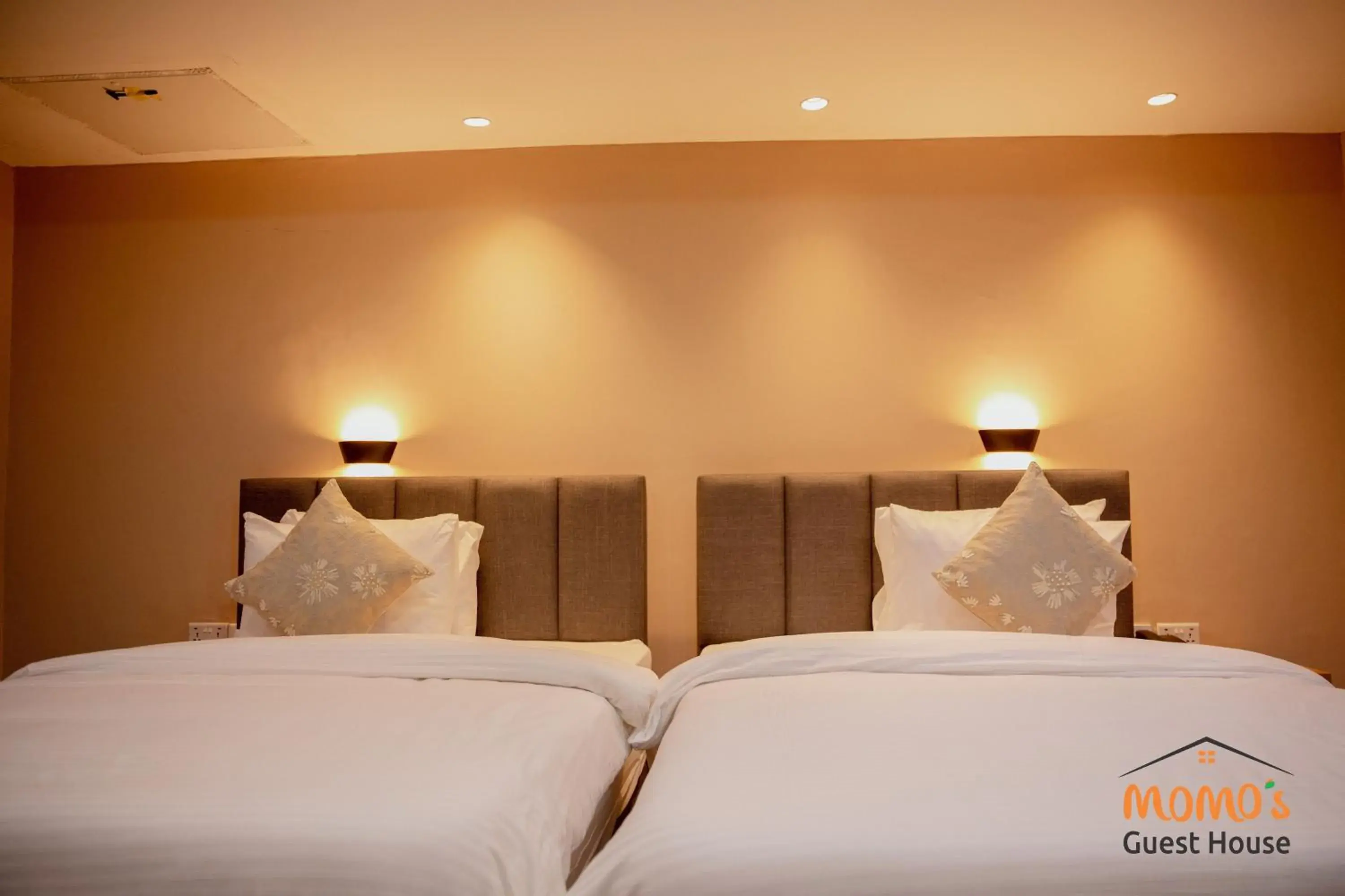 Superior Twin Room - single occupancy in Momo's Hotel Superior Twin Room - single occupancy in Momo's Hotel