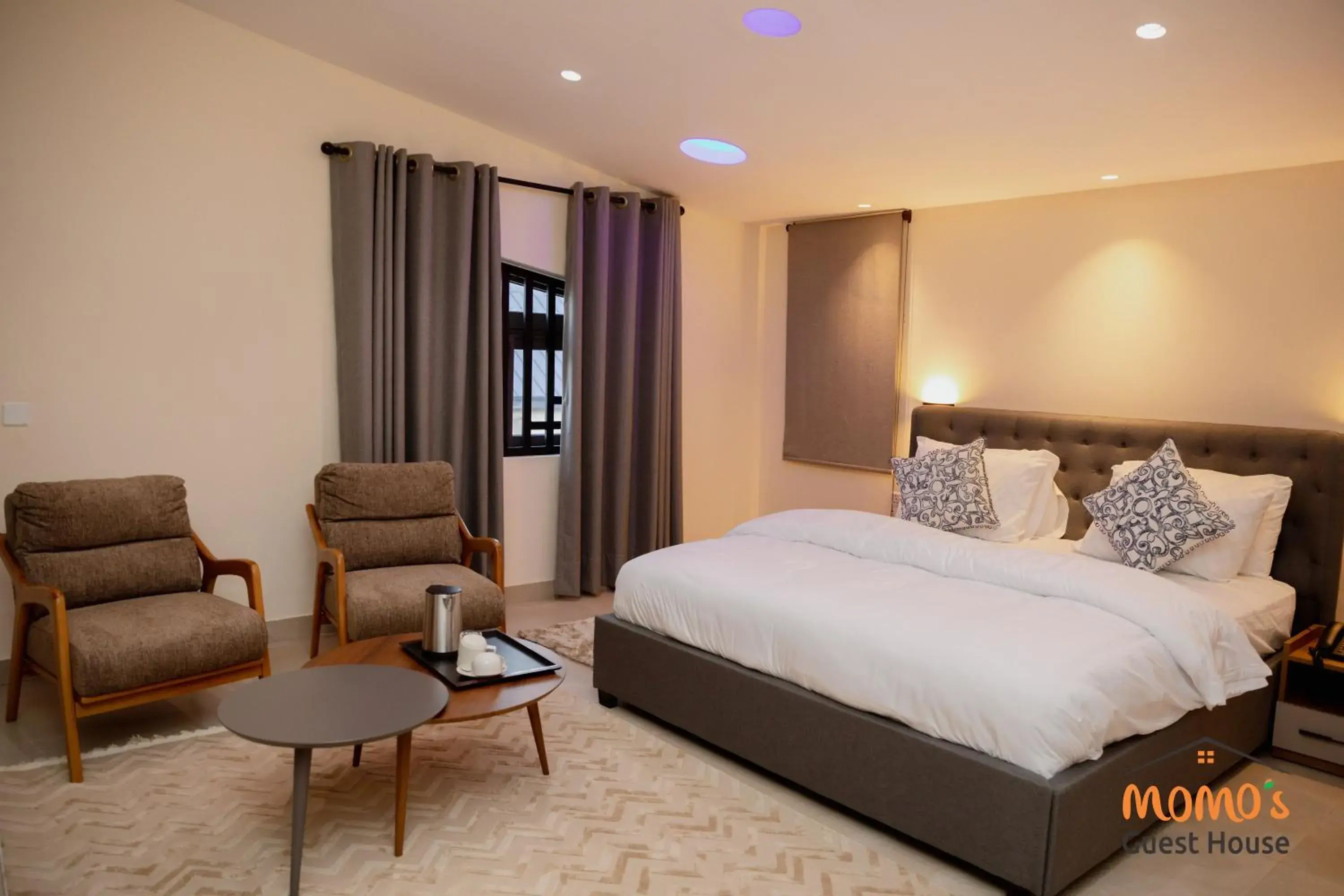 Executive Suite - single occupancy in Momo's Hotel Executive Suite - single occupancy in Momo's Hotel