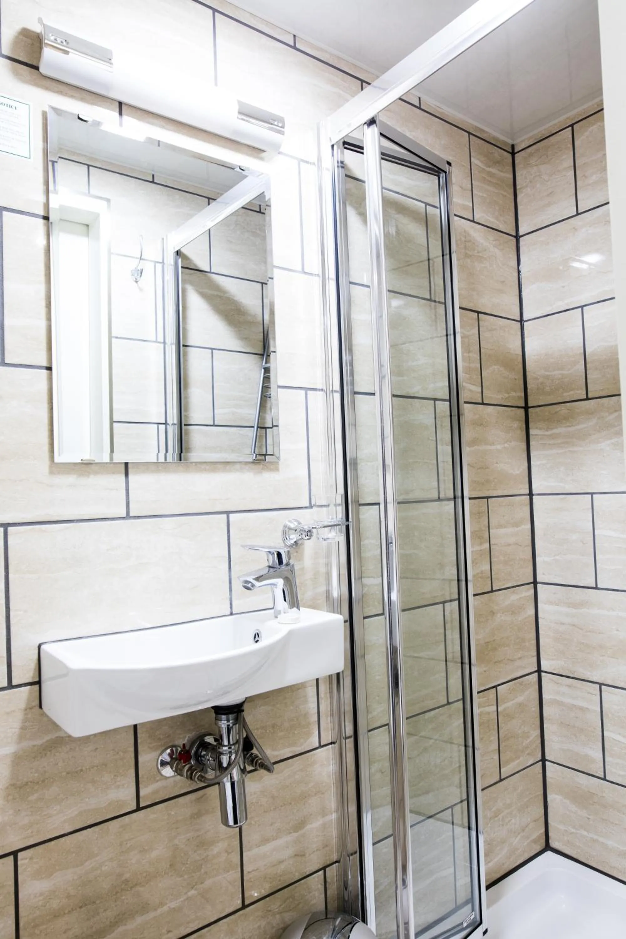 Bathroom in Central Hotel