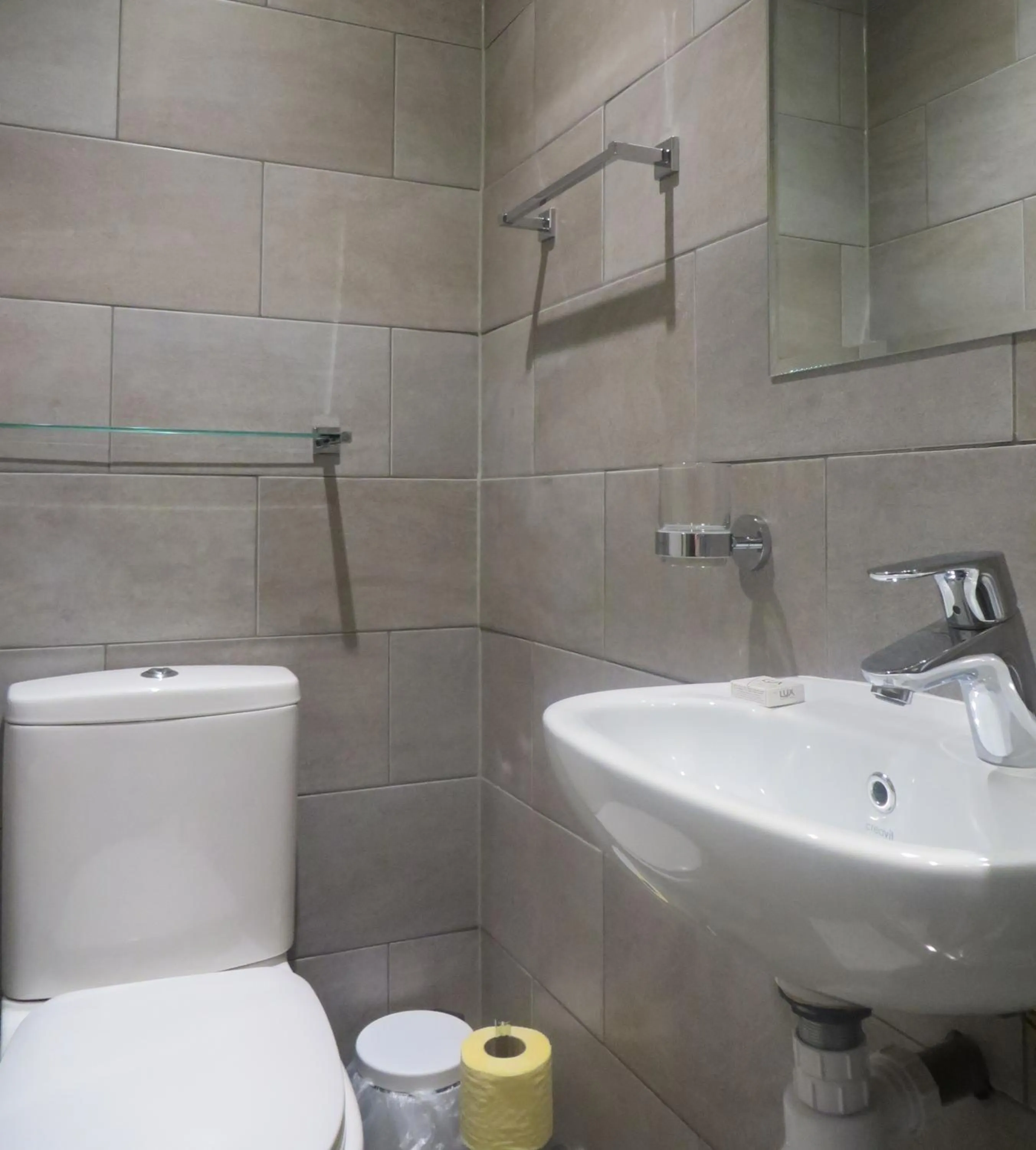 Toilet in Central Hotel