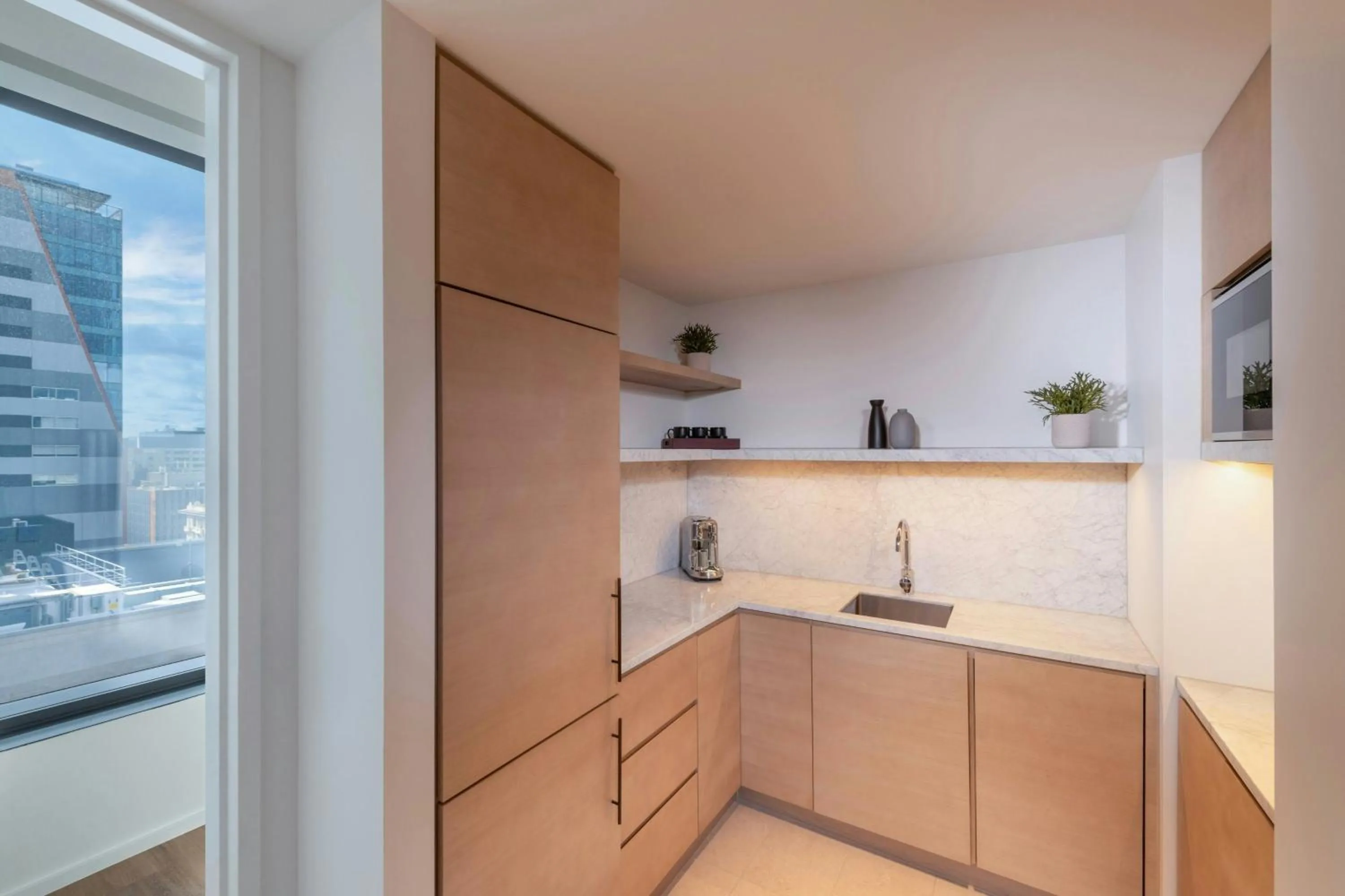 Photo of the whole room in Adelaide Marriott Hotel