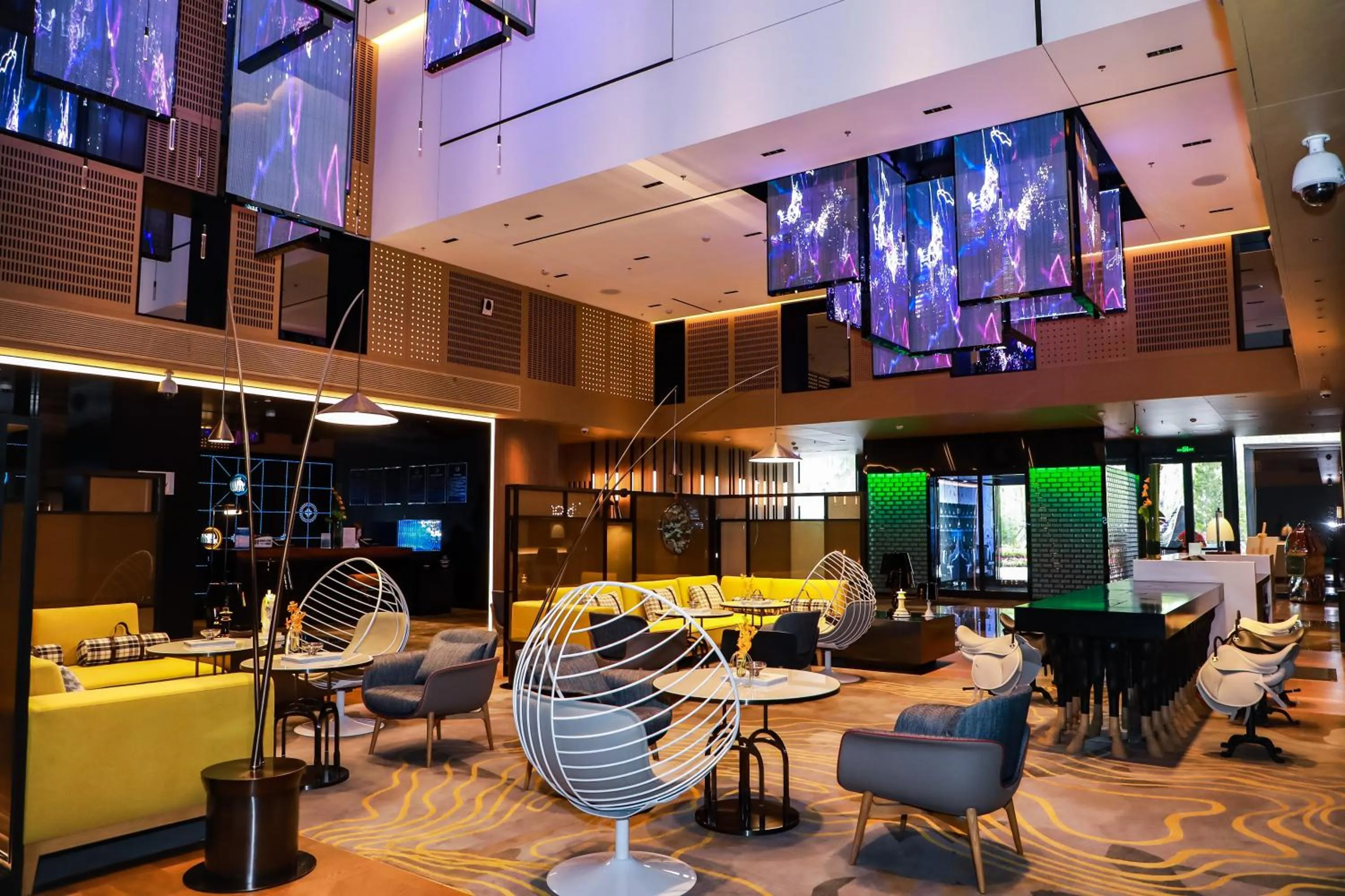 Seating area in Renaissance Beijing Haidian Hotel