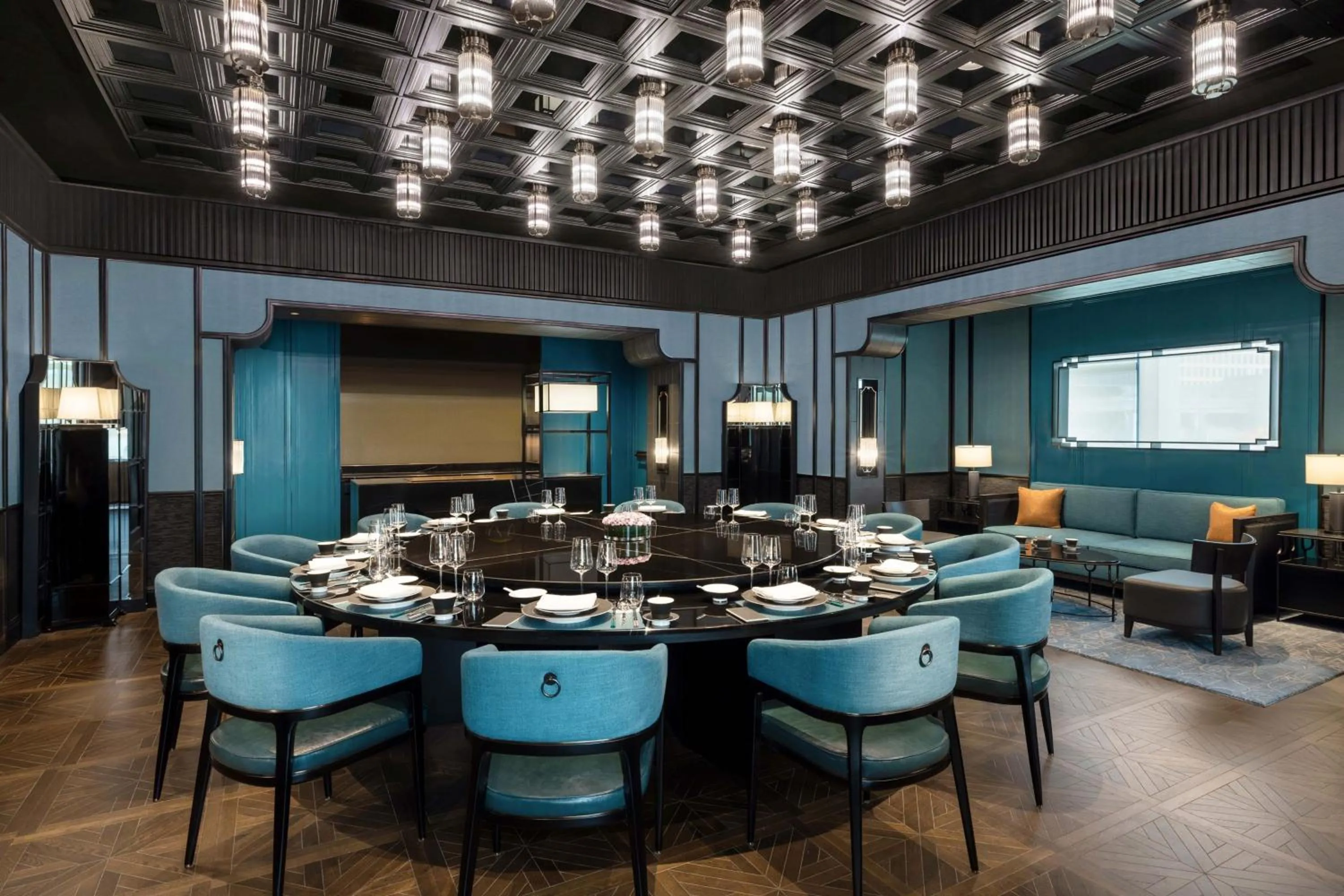 Restaurant/places to eat in Renaissance Beijing Haidian Hotel