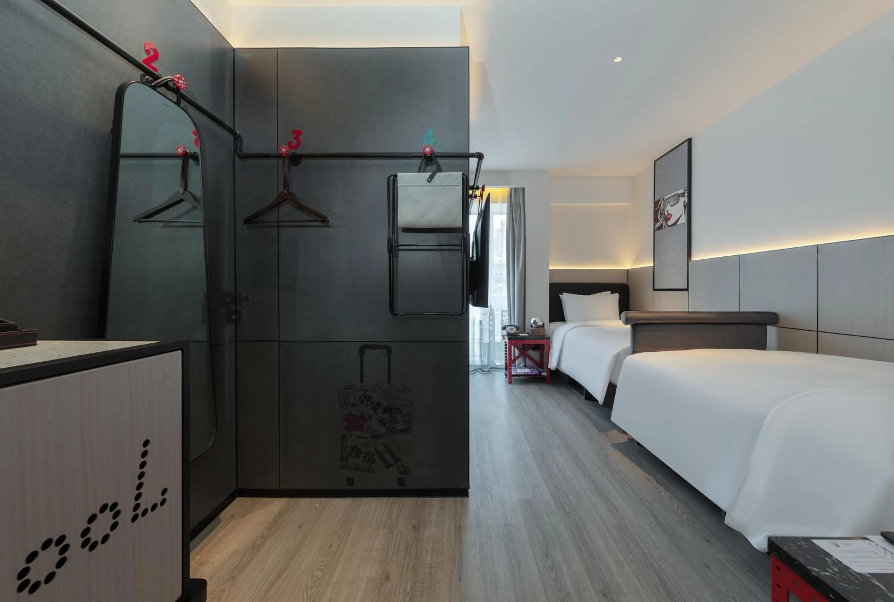 Photo of the whole room, Bed in Moxy Chongqing