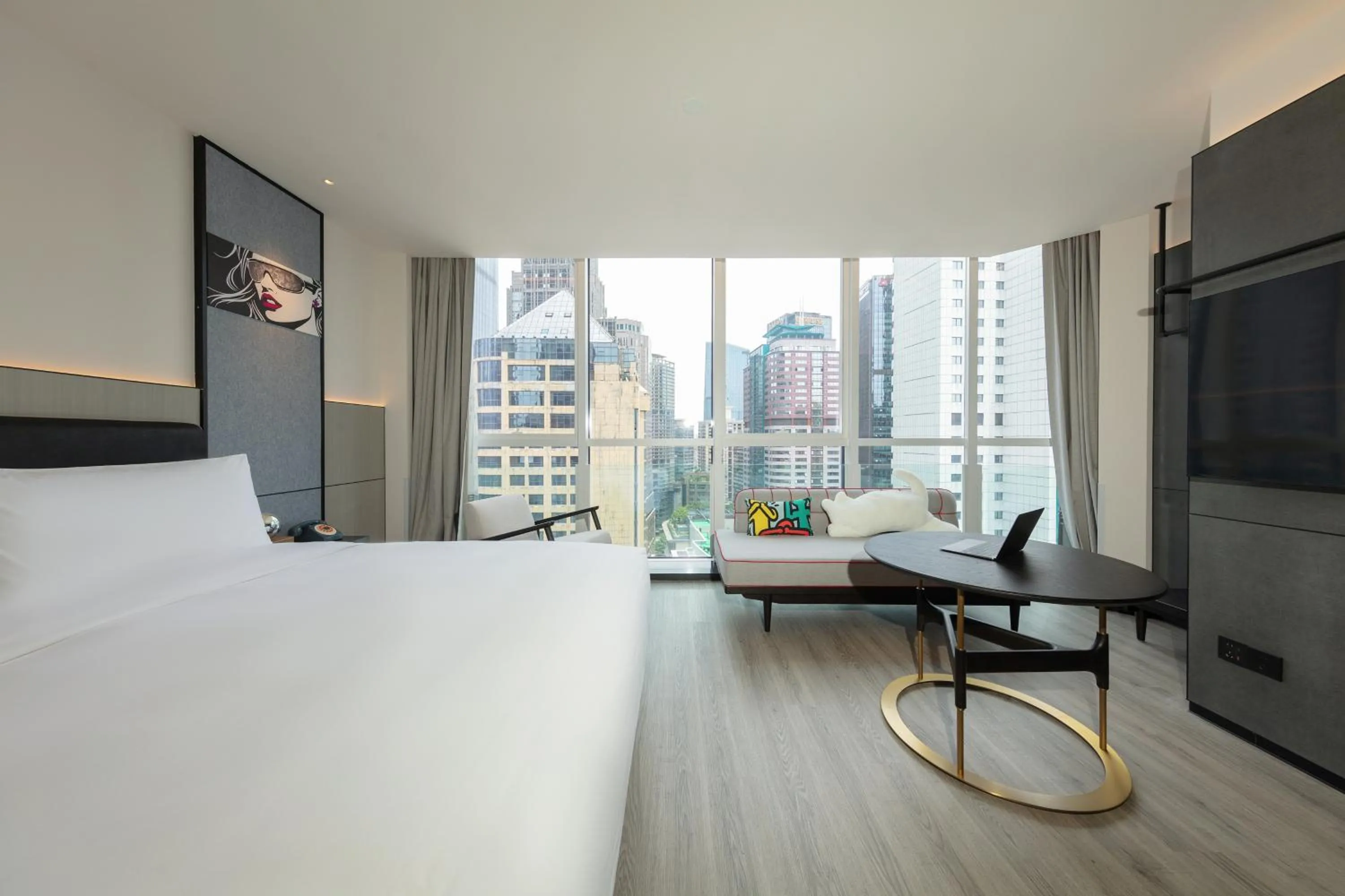 Photo of the whole room, Bed in Moxy Chongqing