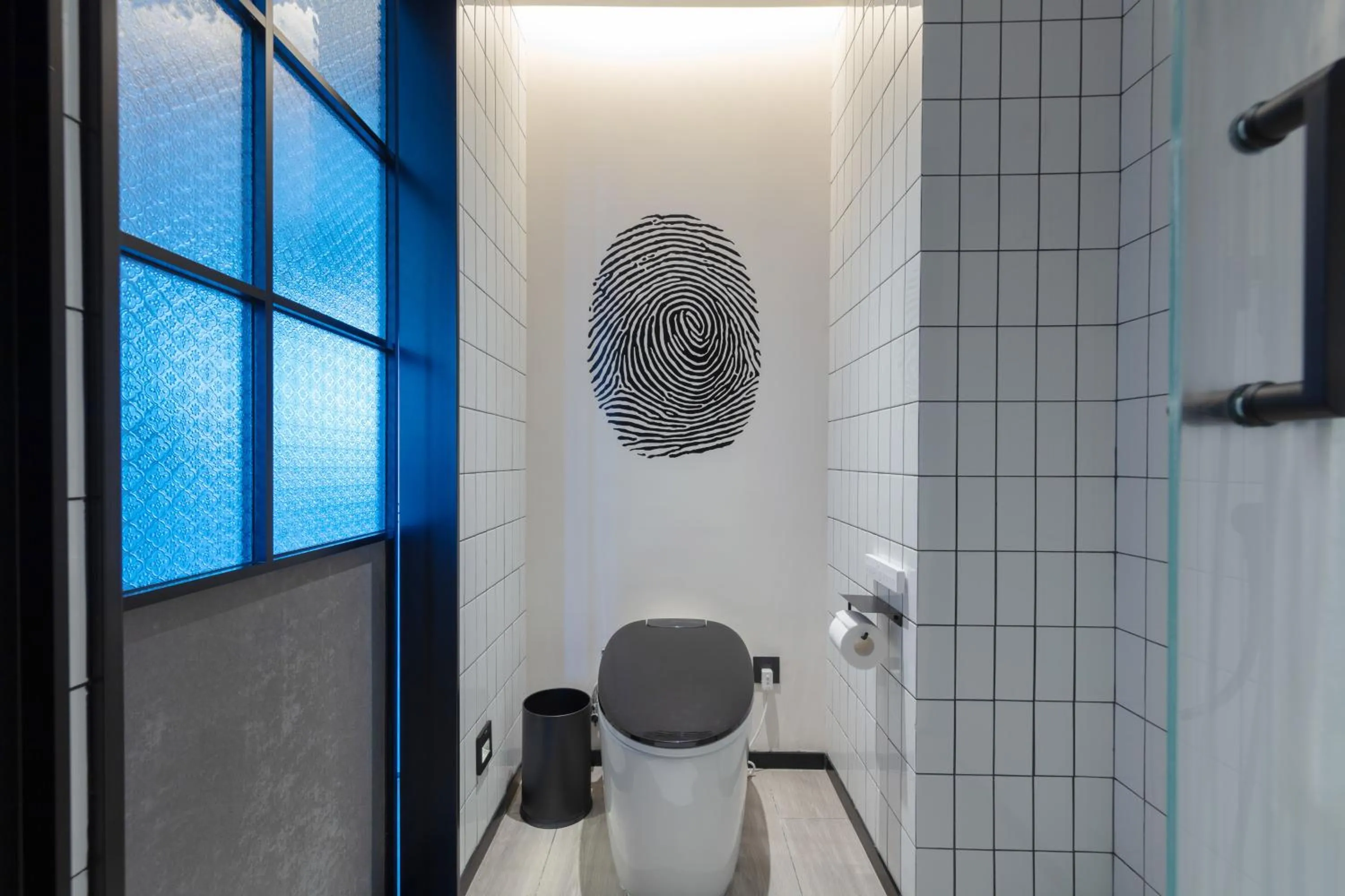 Toilet in Moxy Chongqing