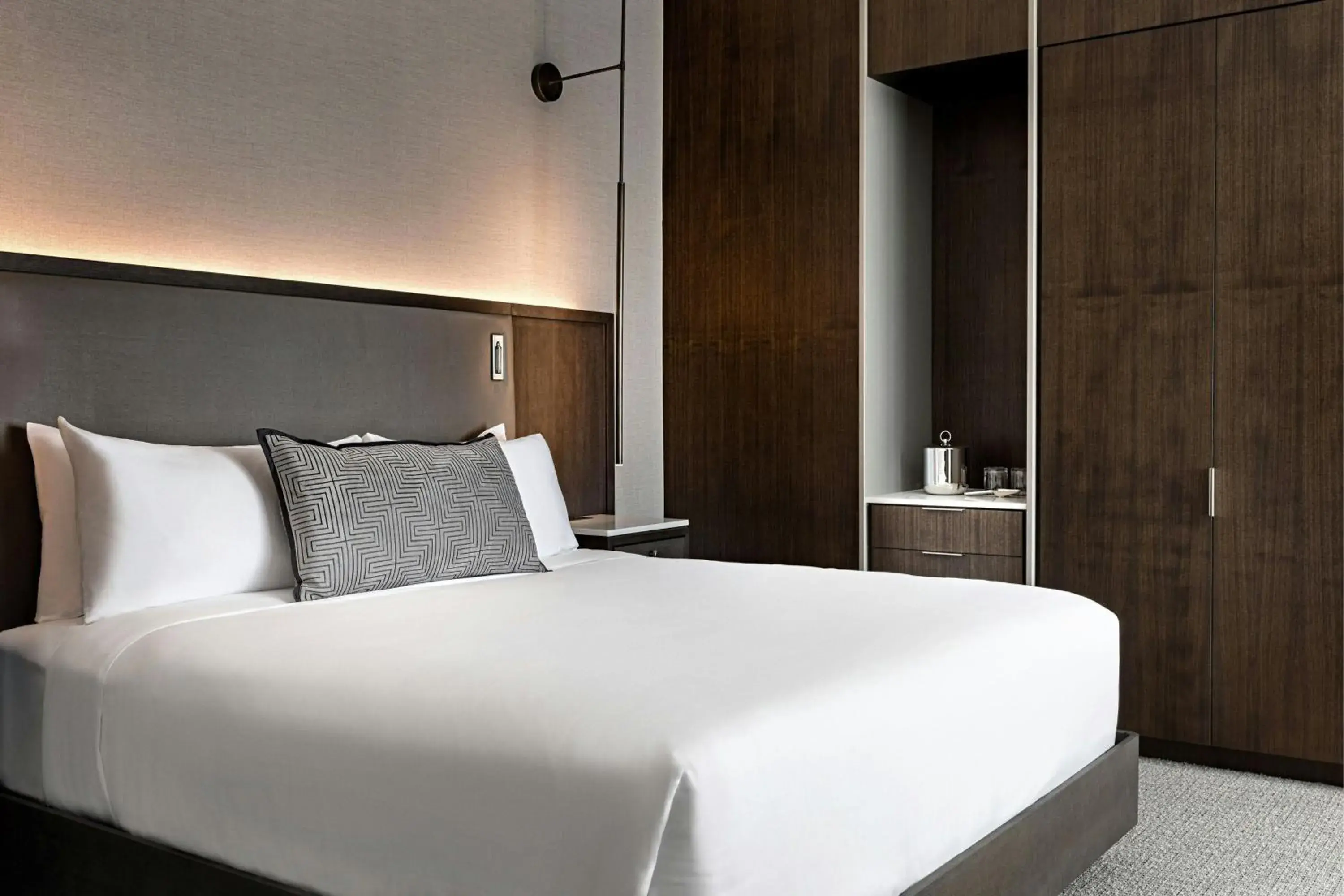 Bedroom, Bed in HALL Park Hotel, Autograph Collection Bedroom, Bed in HALL Park Hotel, Autograph Collection