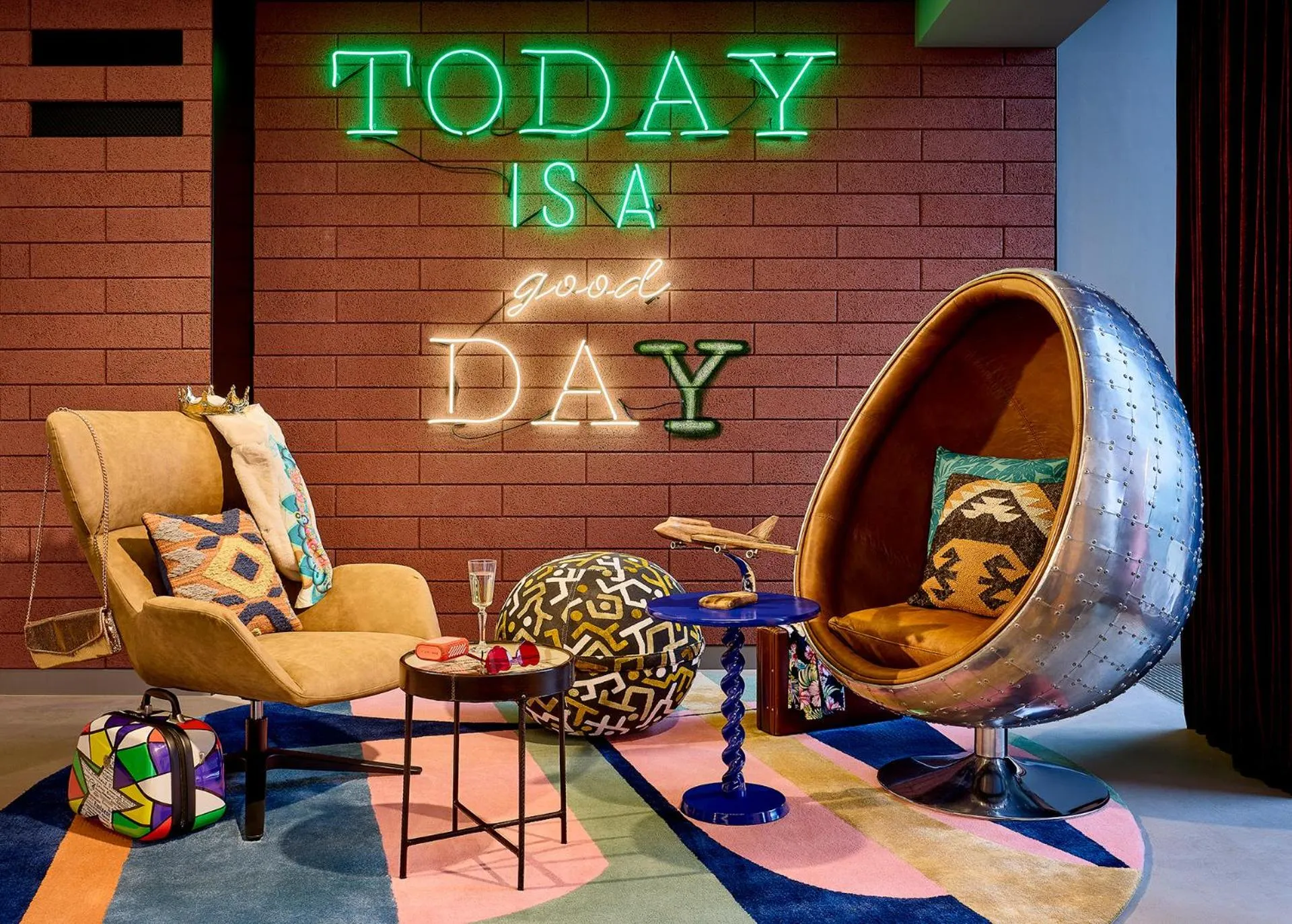 Living room in Moxy Luxembourg Airport