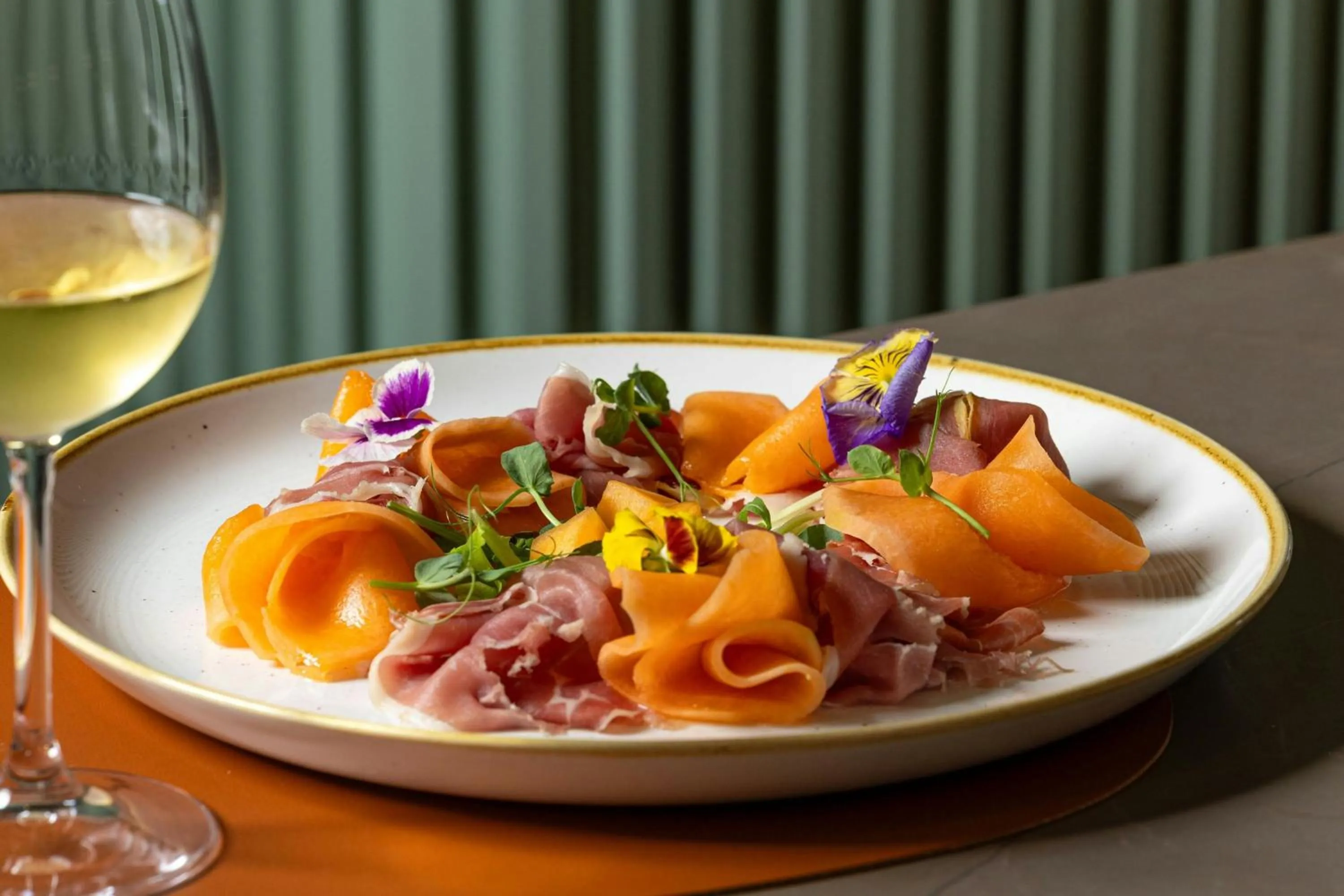 Restaurant/places to eat in Courtyard by Marriott Milano Linate