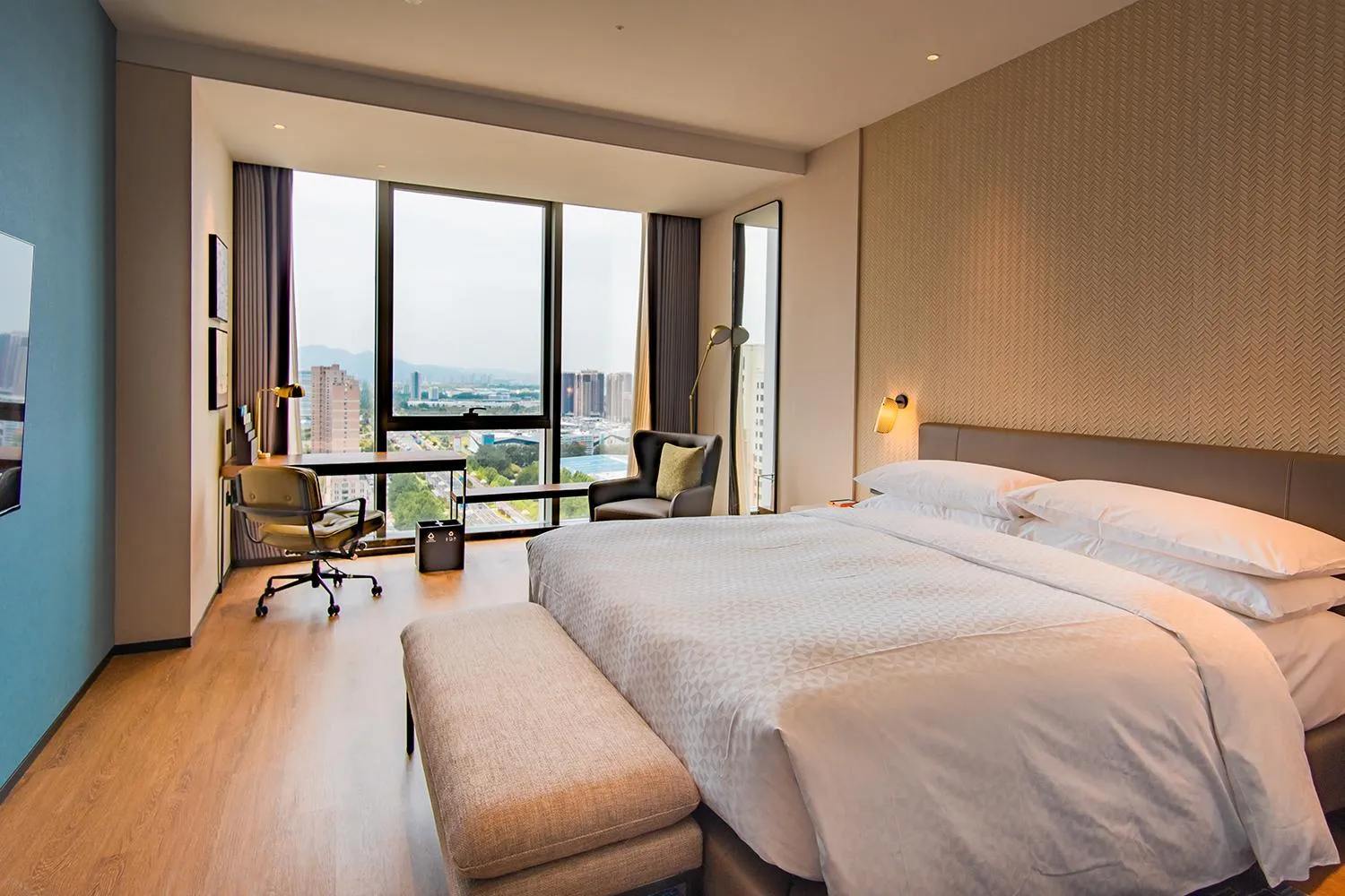Bed in Four Points by Sheraton Yantai