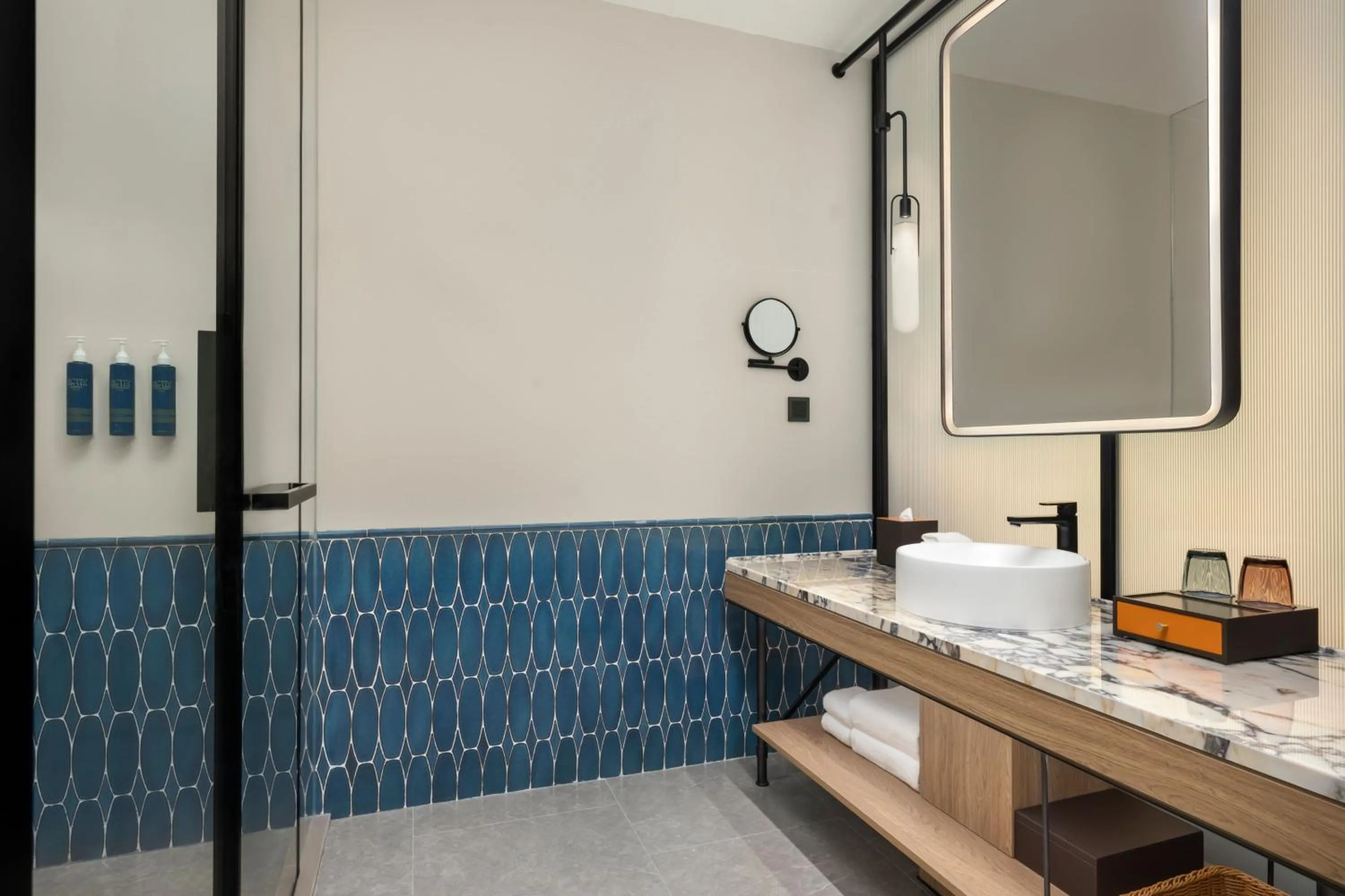 Bathroom in Four Points by Sheraton Yantai