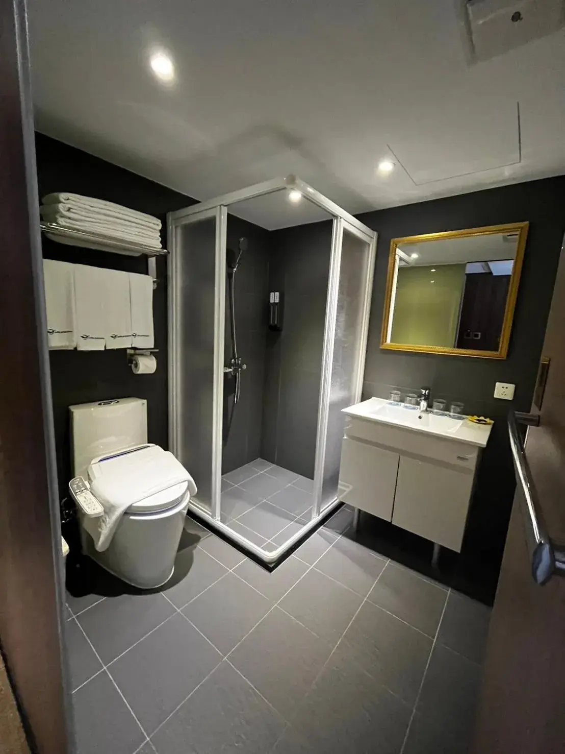 Airline Inn Ximen Airline Inn Ximen