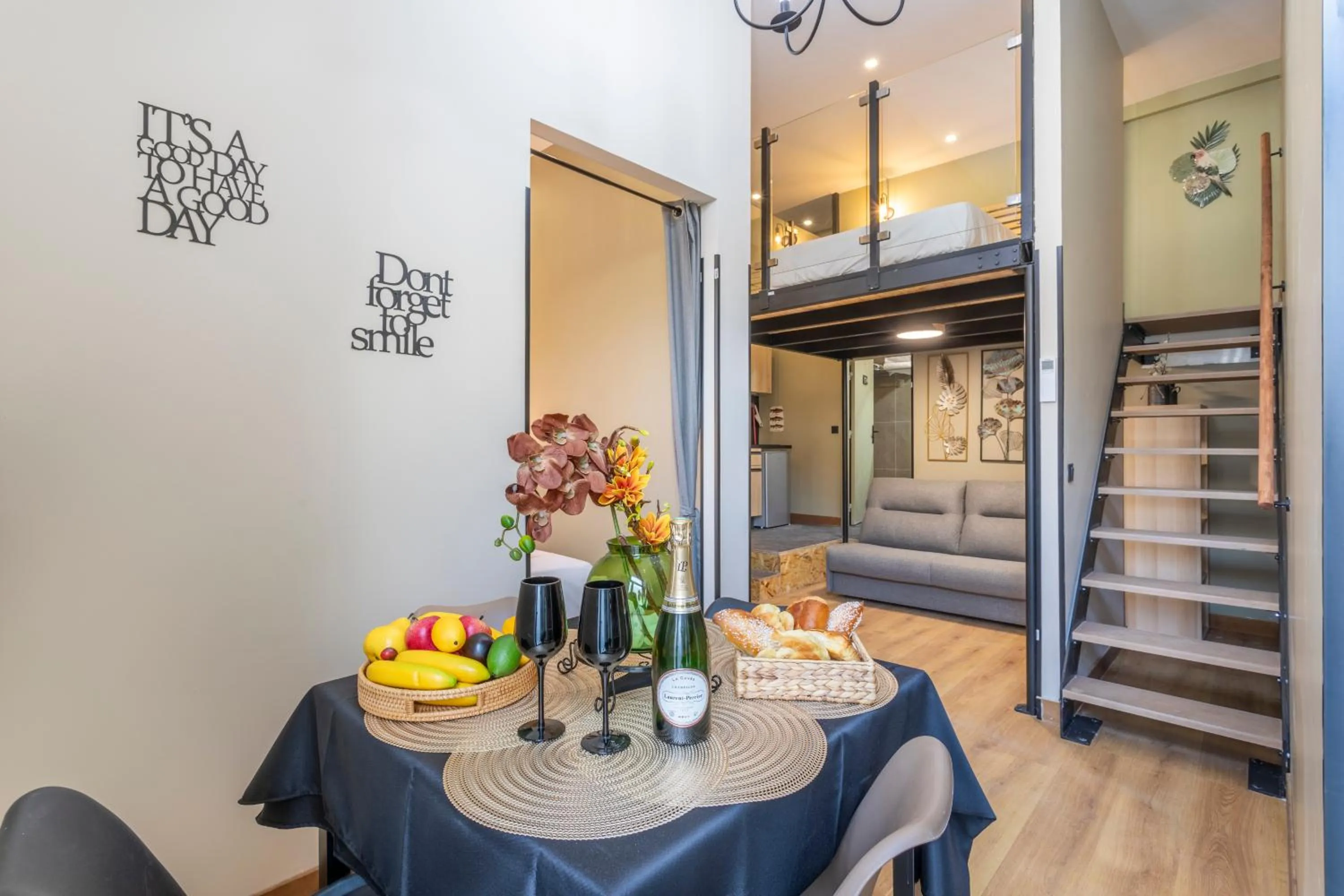 Kitchen or kitchenette in ADIRA Marseille Montgrand 2 étoiles