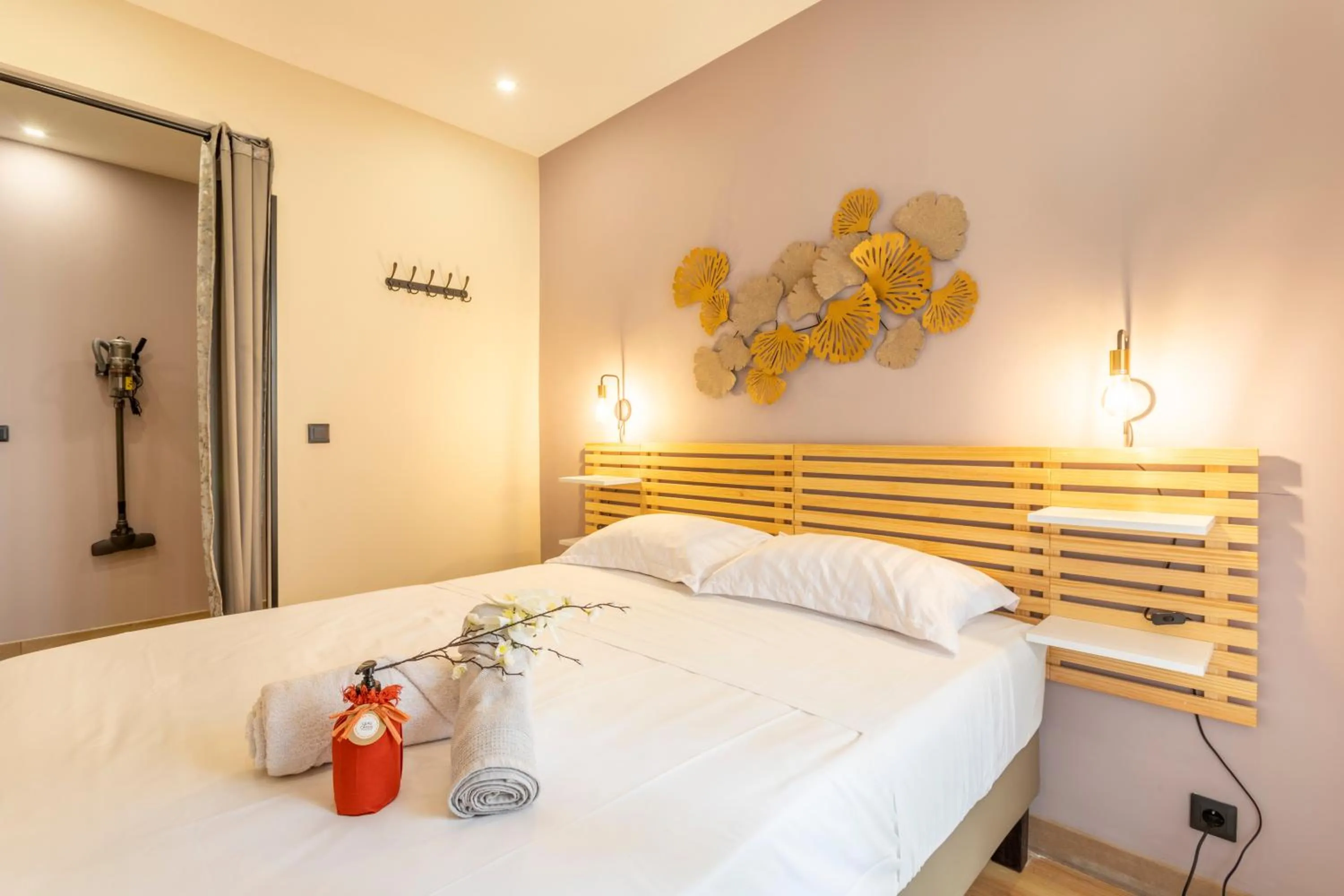 Bed in ADIRA Marseille Montgrand 2 étoiles