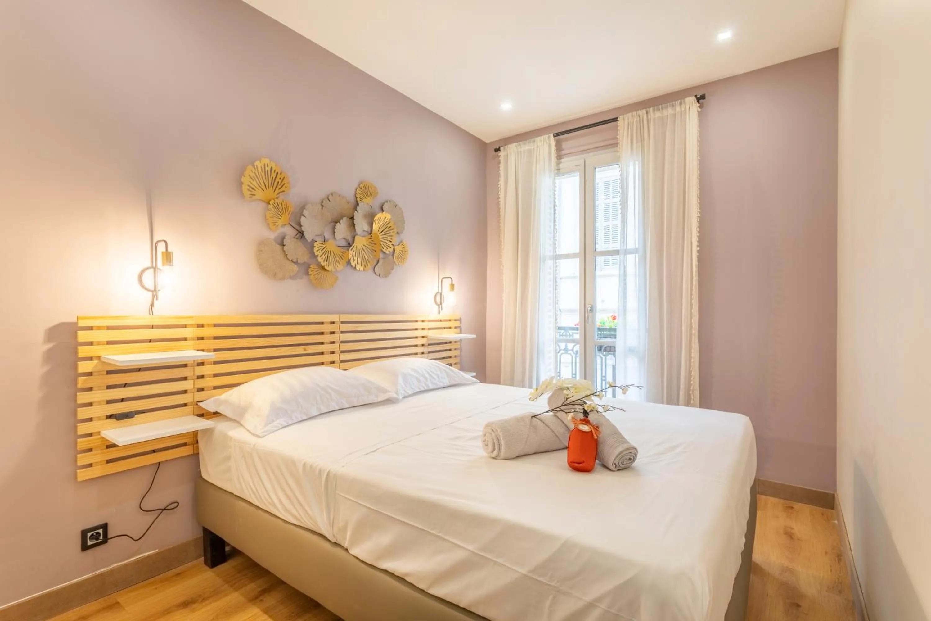 Bed in ADIRA Marseille Montgrand 2 étoiles