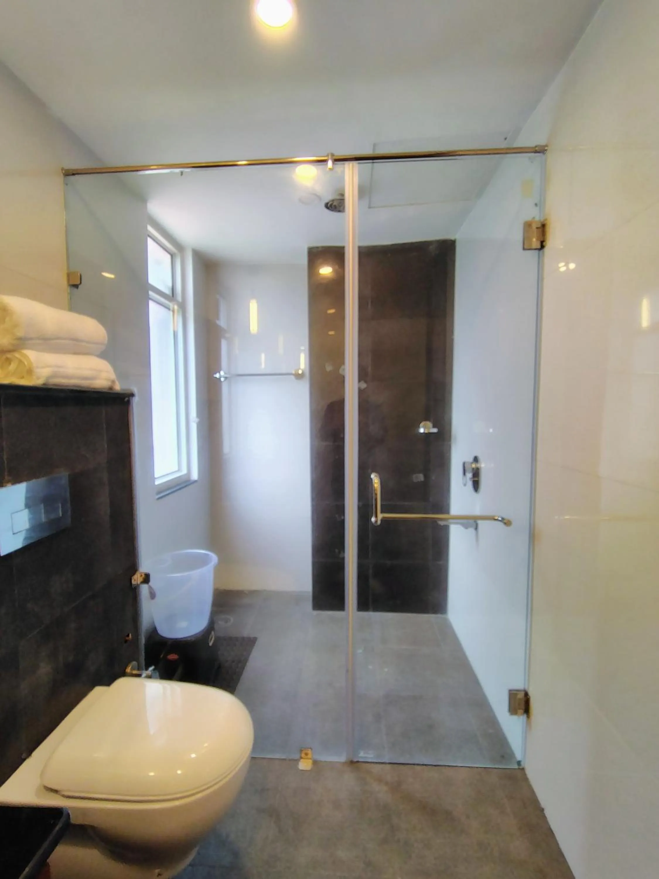 Bathroom in Pihu's Nest Kasauli