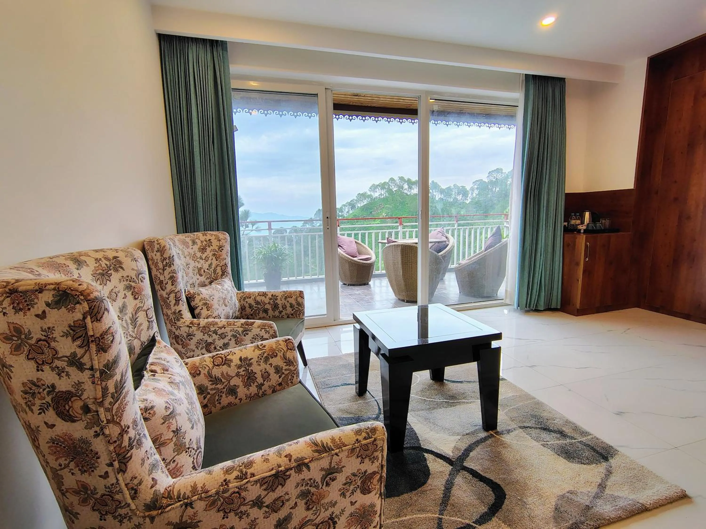 Seating area in Pihu's Nest Kasauli