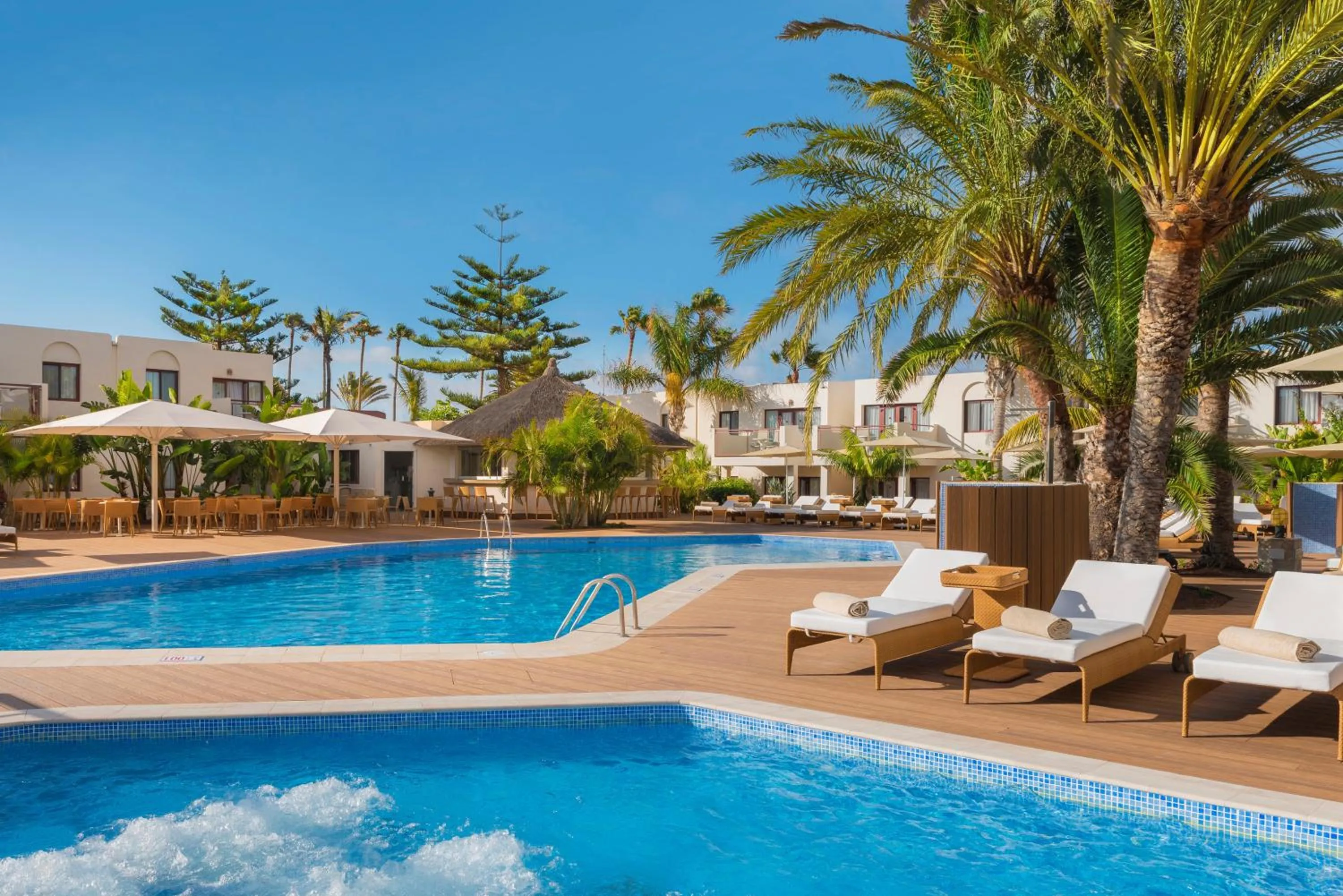 Swimming pool in Alua Suites Fuerteventura - All Inclusive