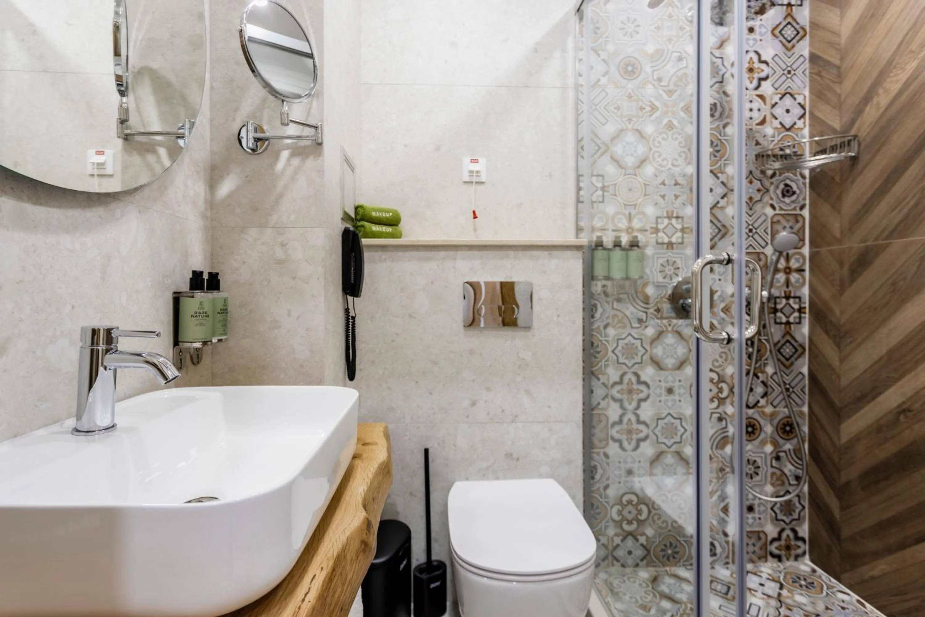 Shower in Natura All Seasons Boutique Hotel
