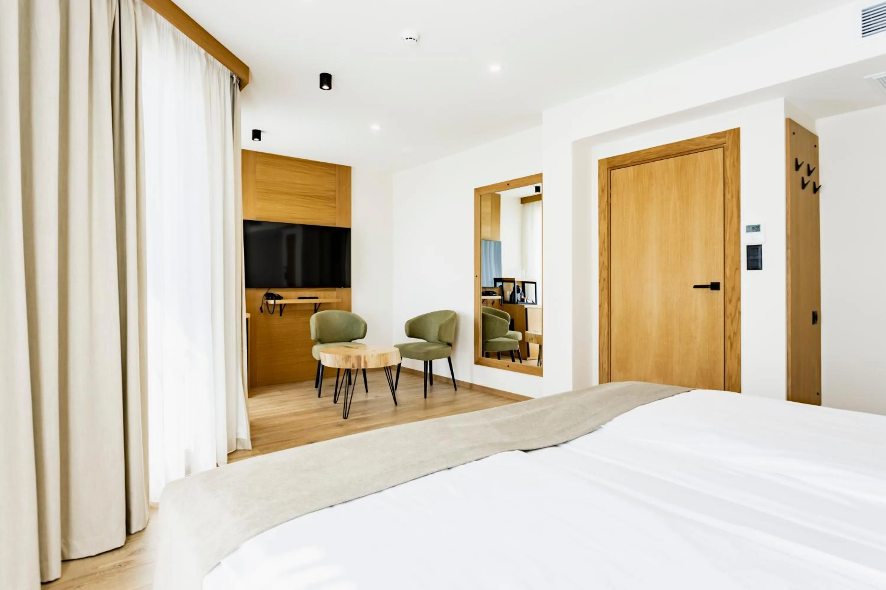 TV and multimedia, Bed in Natura All Seasons Boutique Hotel