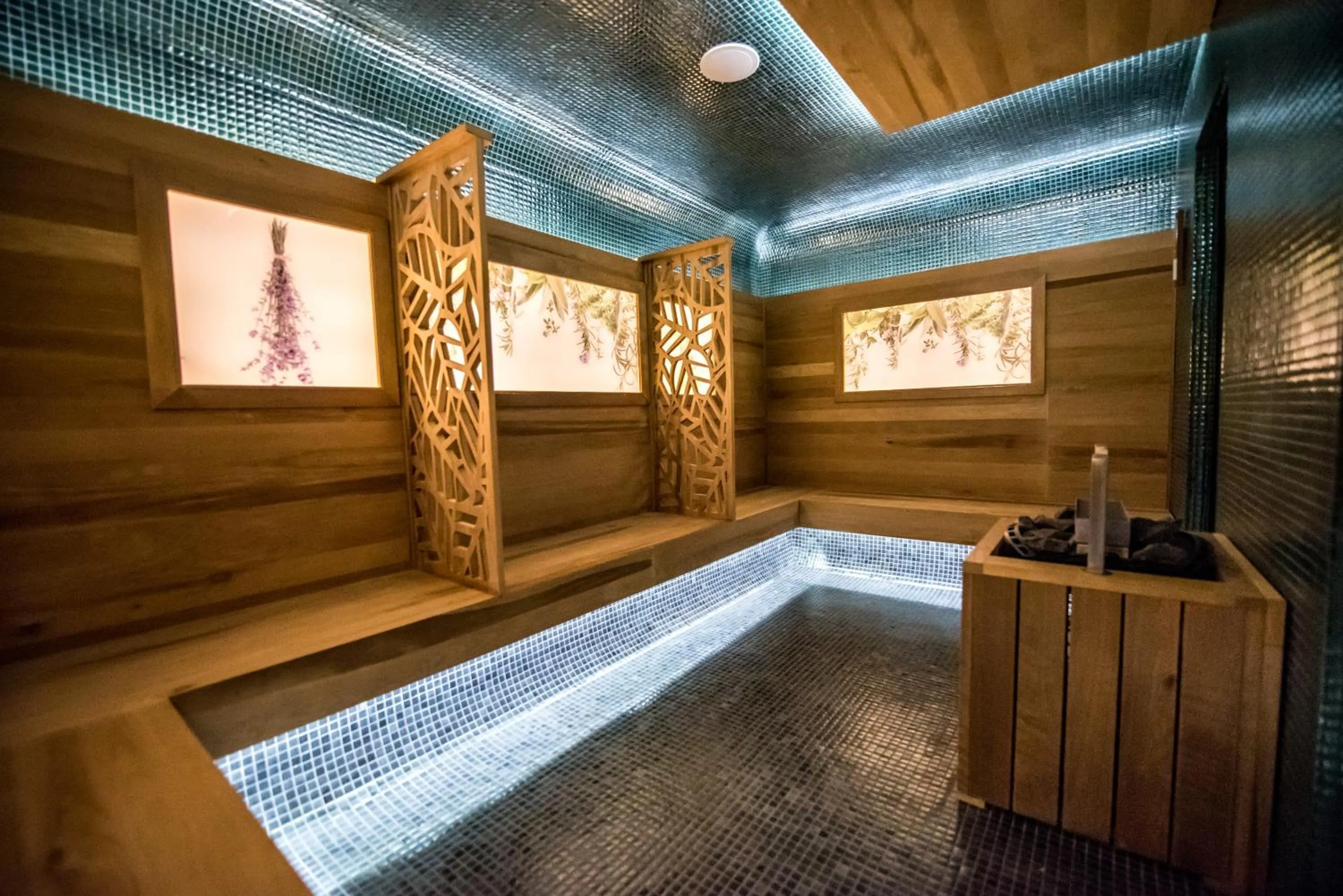Sauna in Natura All Seasons Boutique Hotel