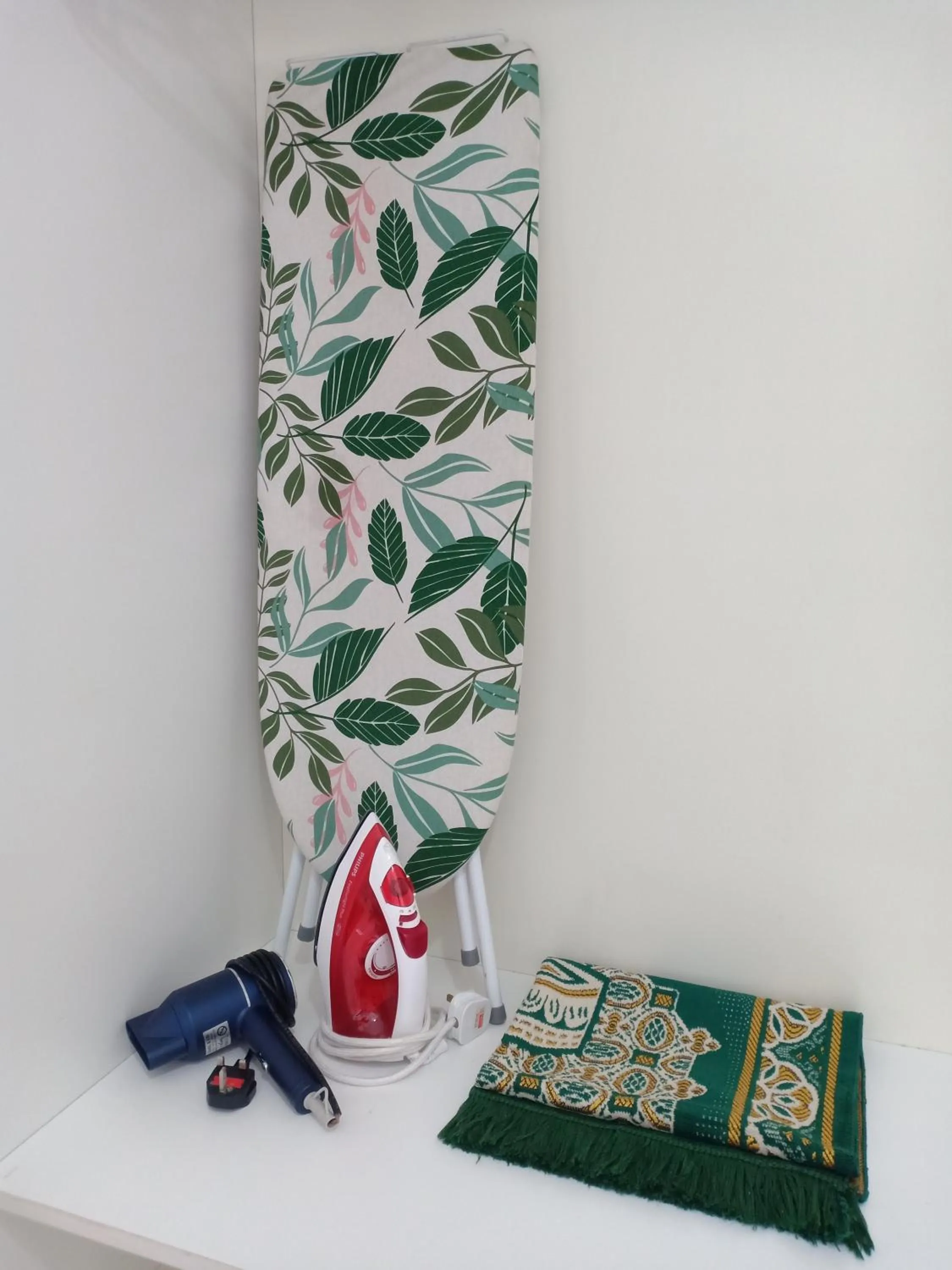 flat iron in The Straits Suites by Ciconia