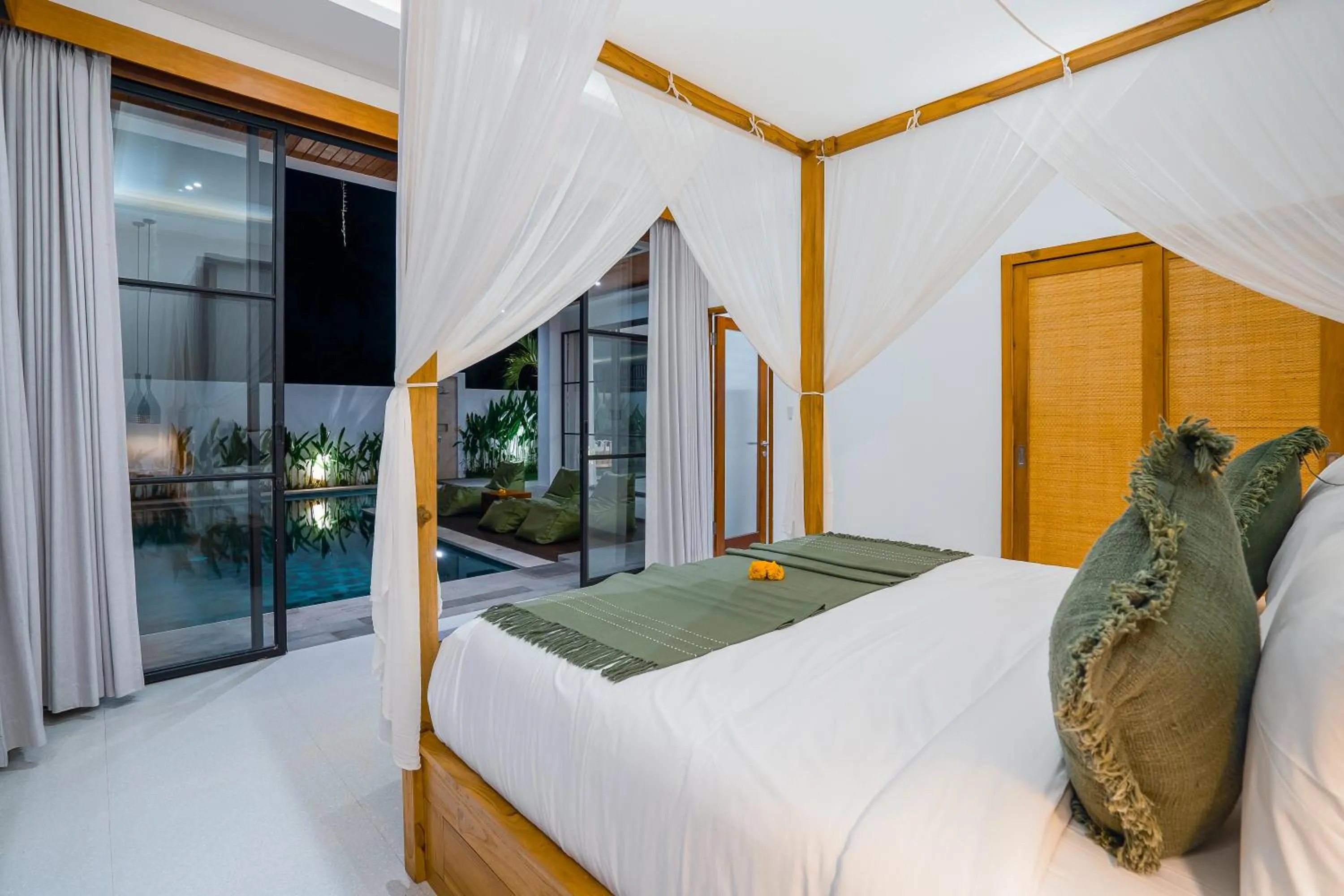 Bed in The Kaba Kaba Private Luxury Villa