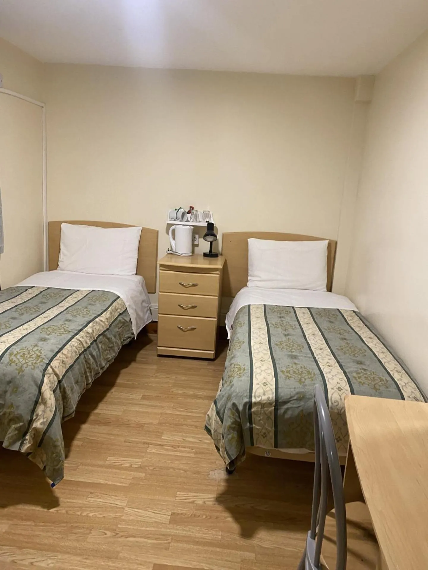 Bed in The Belgrove Hotel