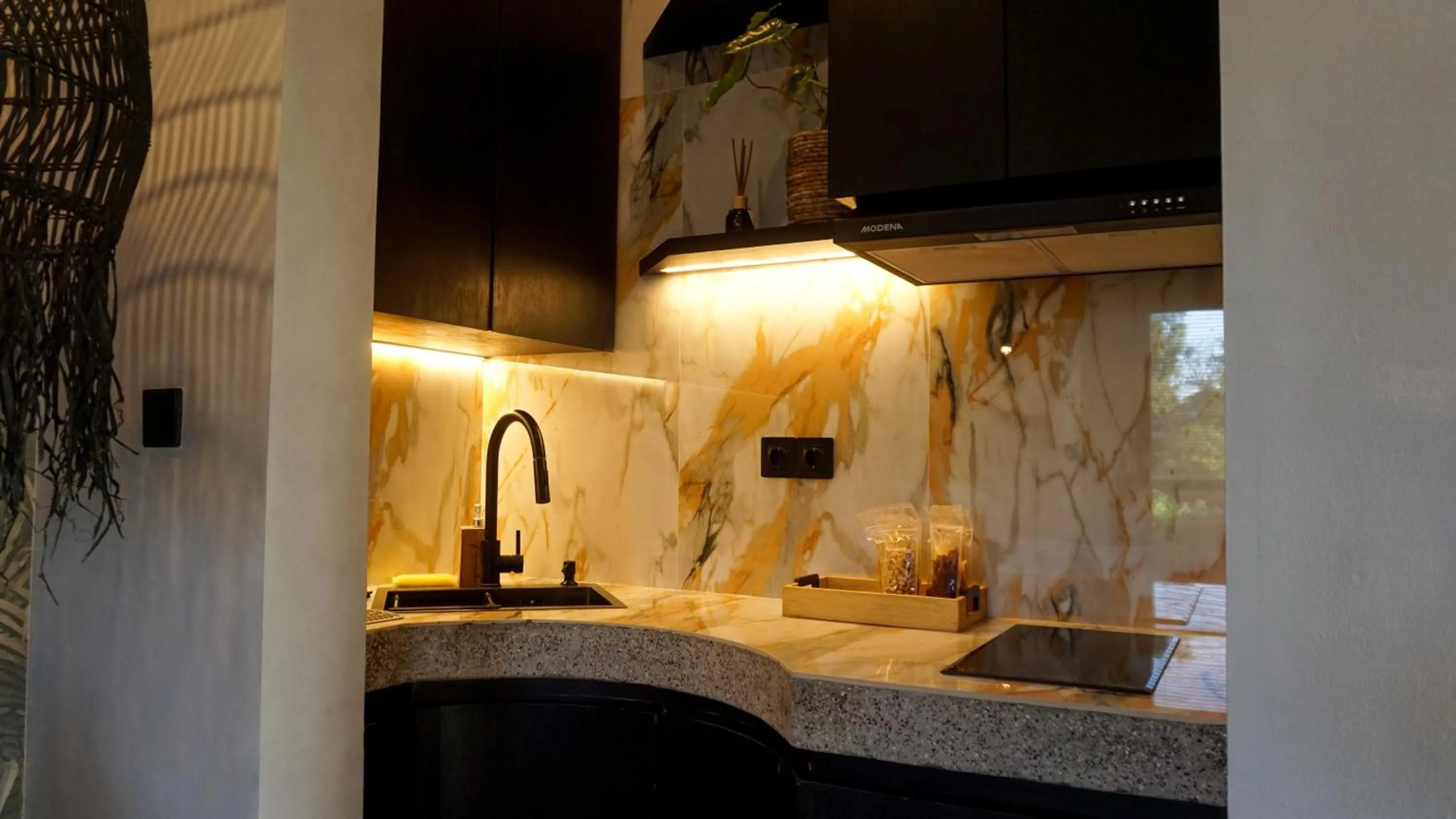 Kitchen or kitchenette in Rahya Villas Complex