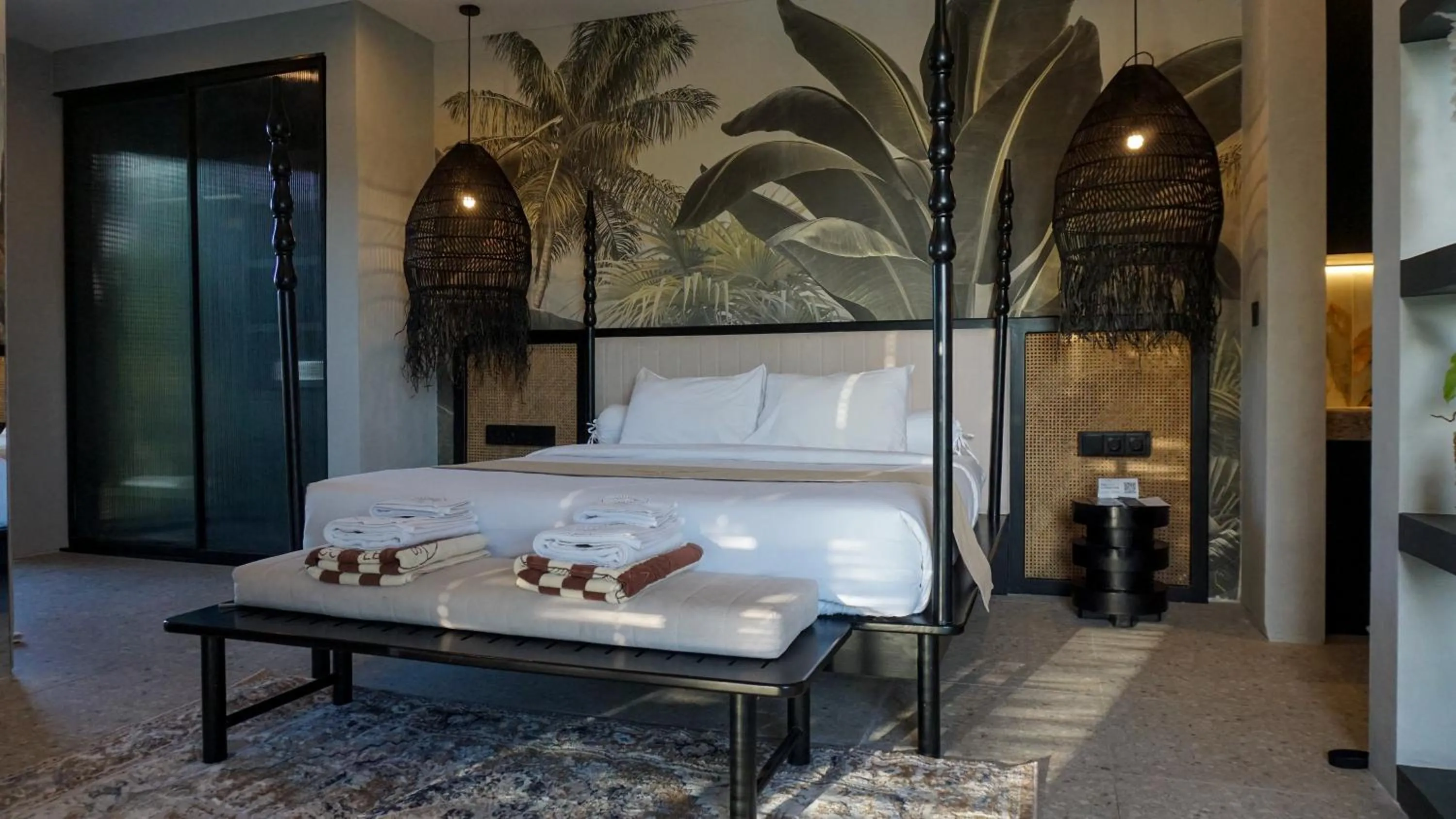 Bed in Rahya Villas Complex