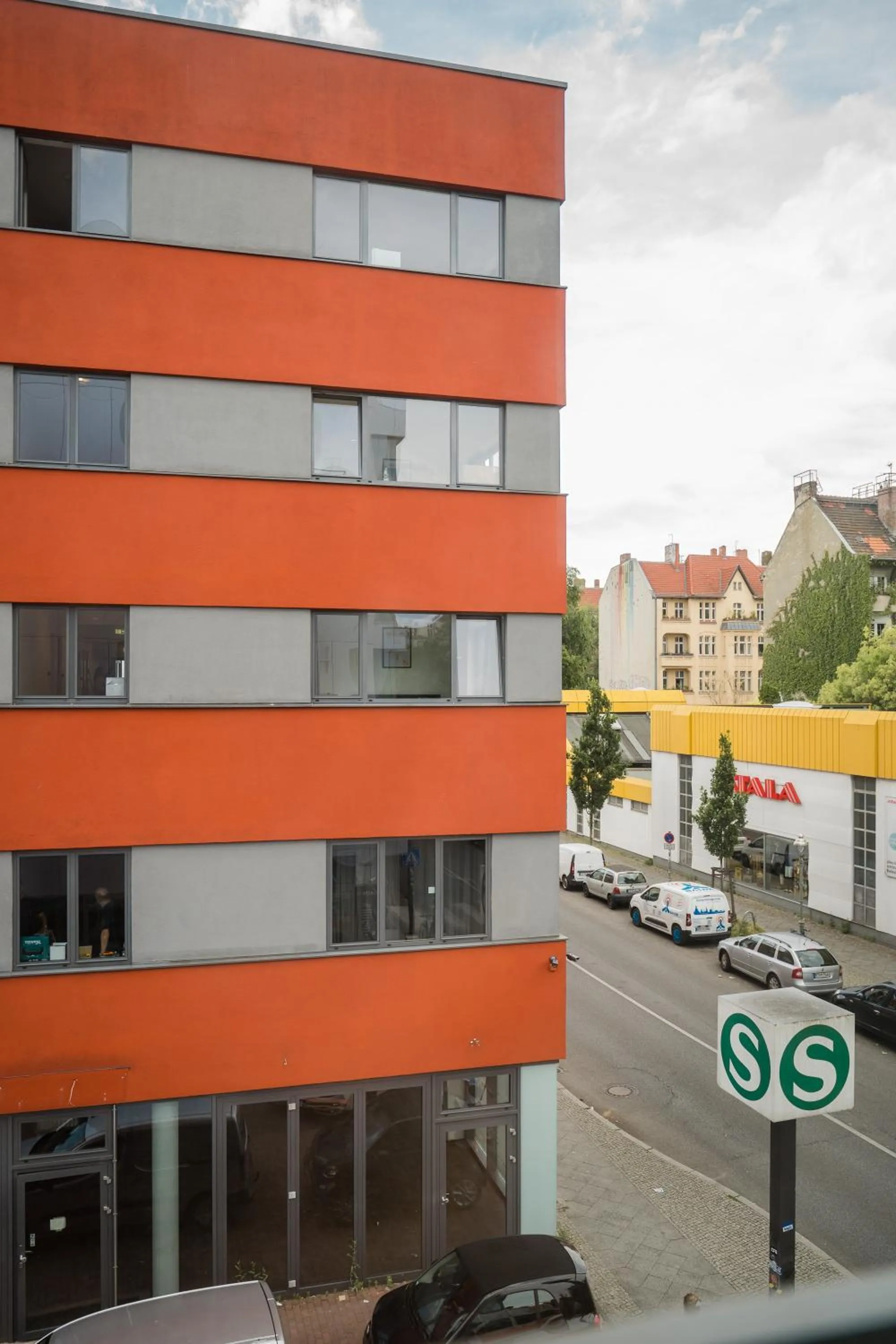 Property building in Apartmenthaus Berlin Neukölln