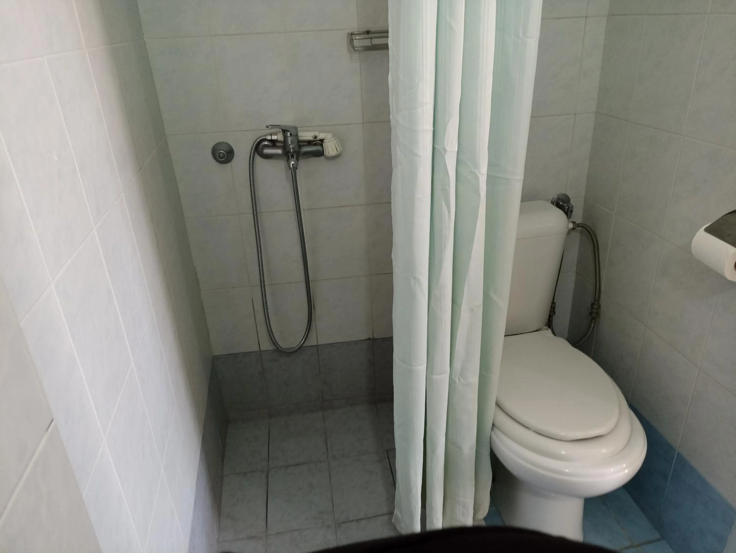 Bathroom in Elite Hotel