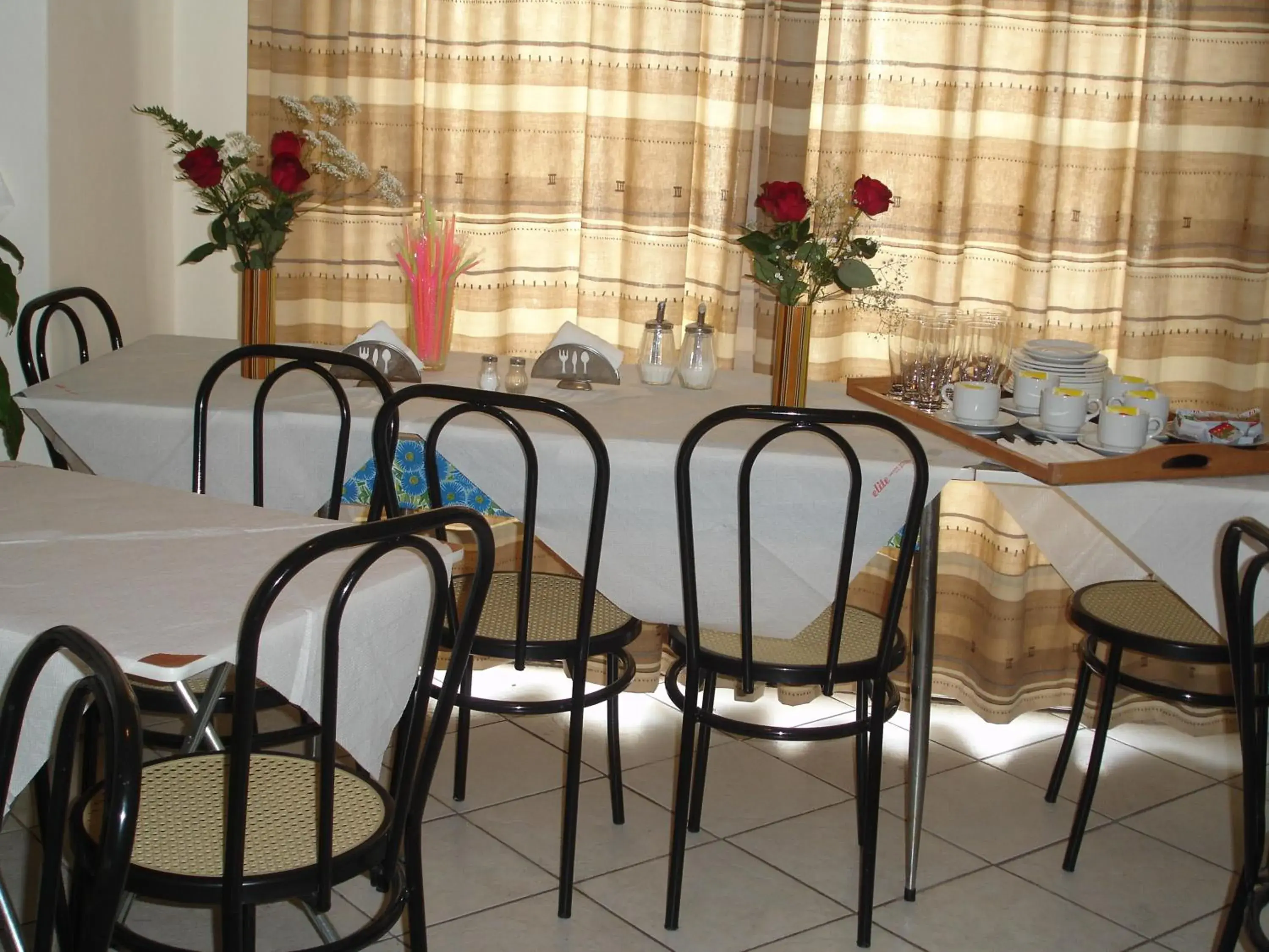 Restaurant/places to eat in Elite Hotel Restaurant/places to eat in Elite Hotel