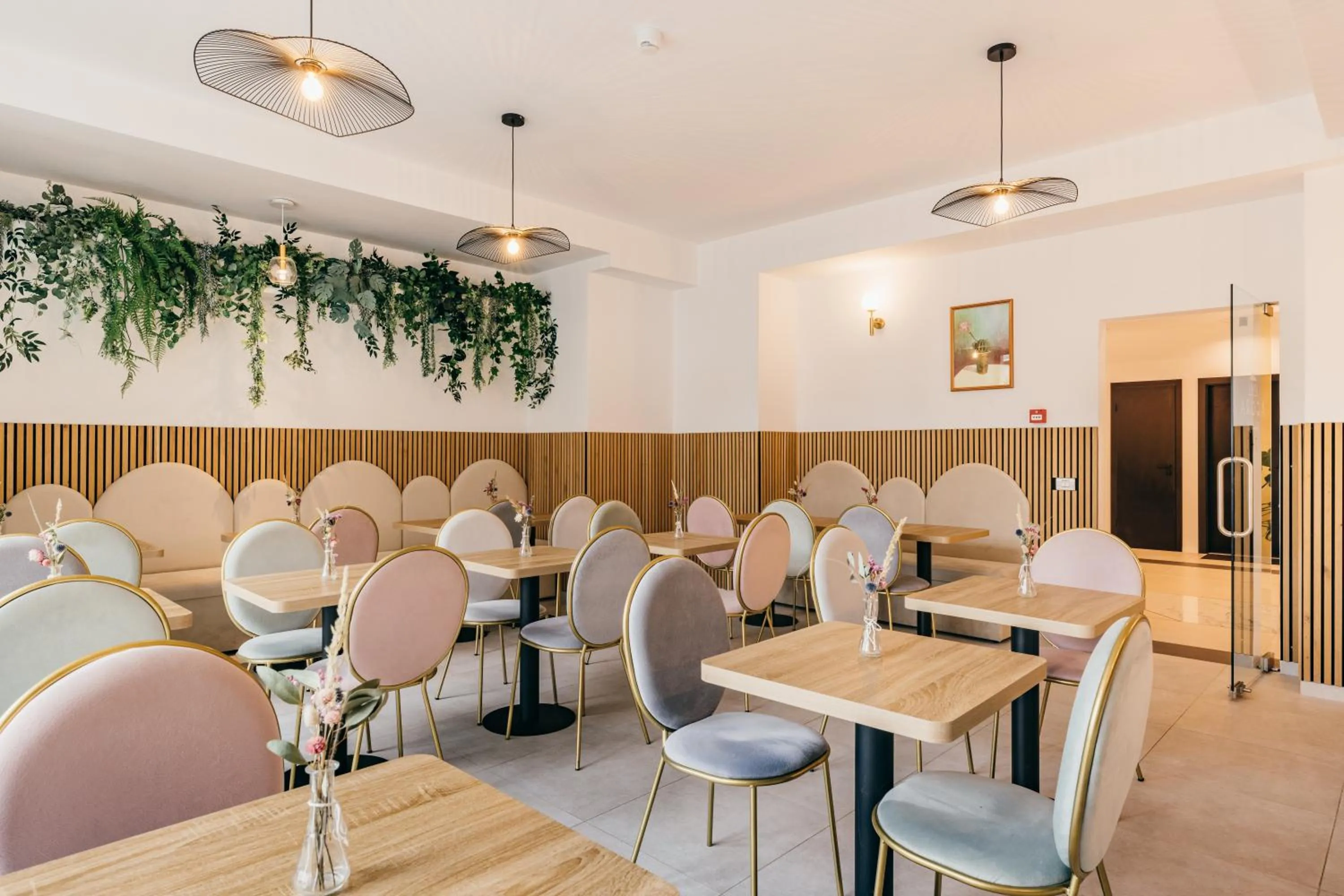 Restaurant/places to eat in HOTEL AGORA Mures