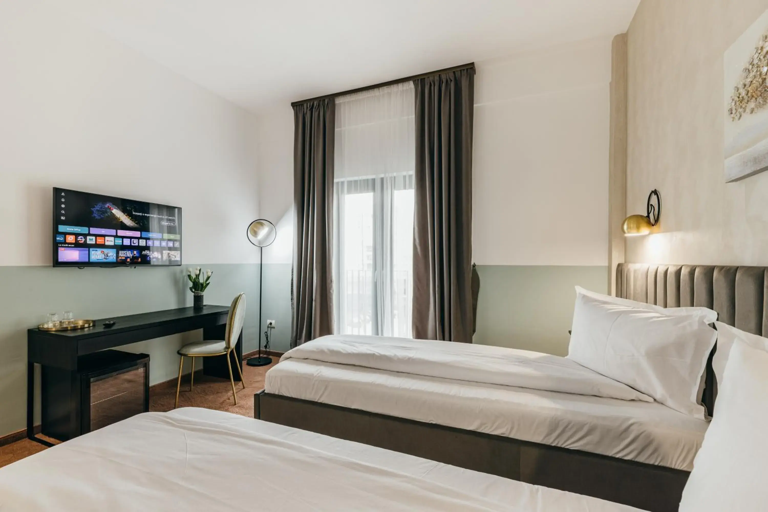 Twin Room with Balcony in HOTEL AGORA Mures Twin Room with Balcony in HOTEL AGORA Mures