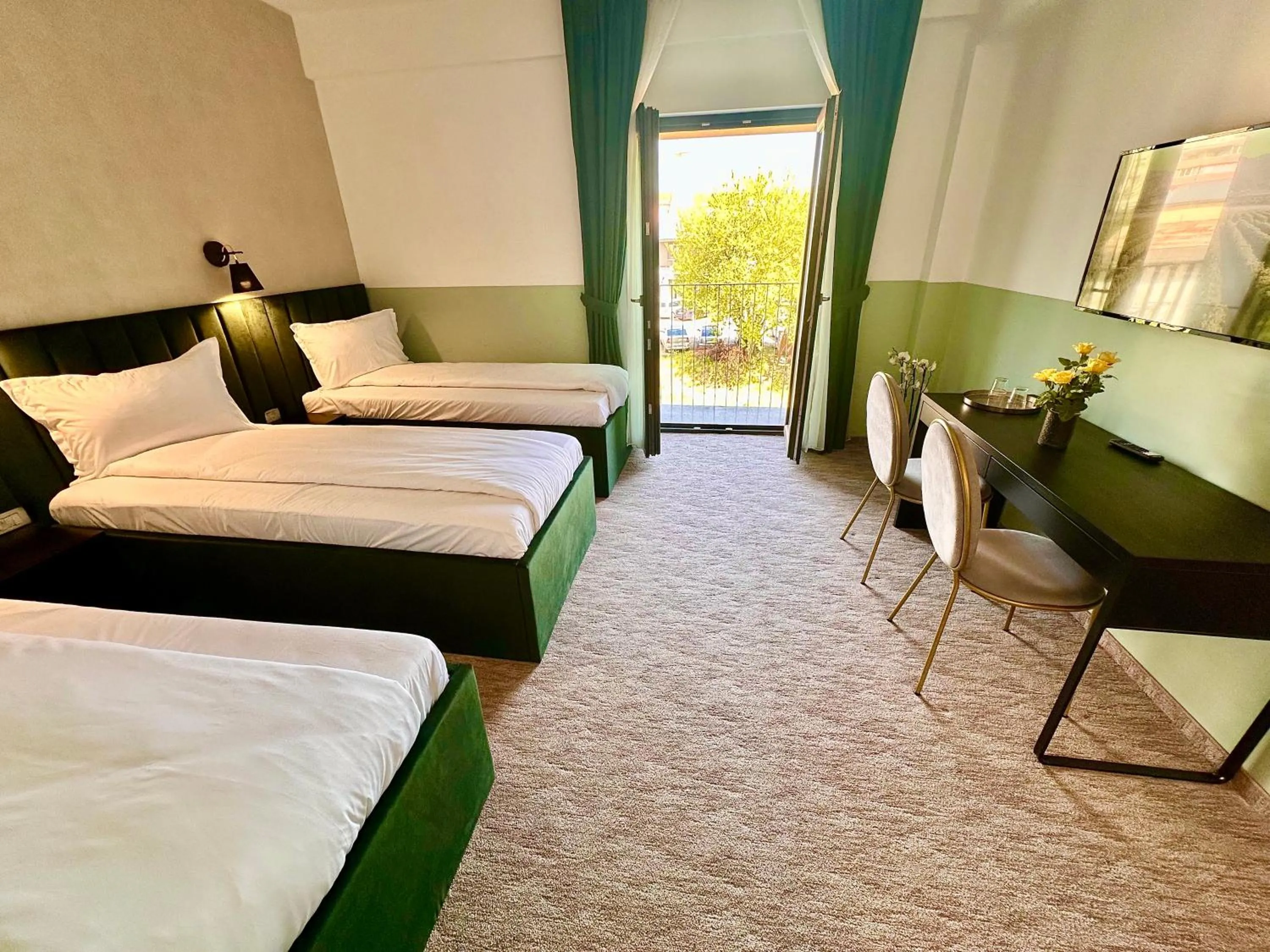 Photo of the whole room, Bed in HOTEL AGORA Mures