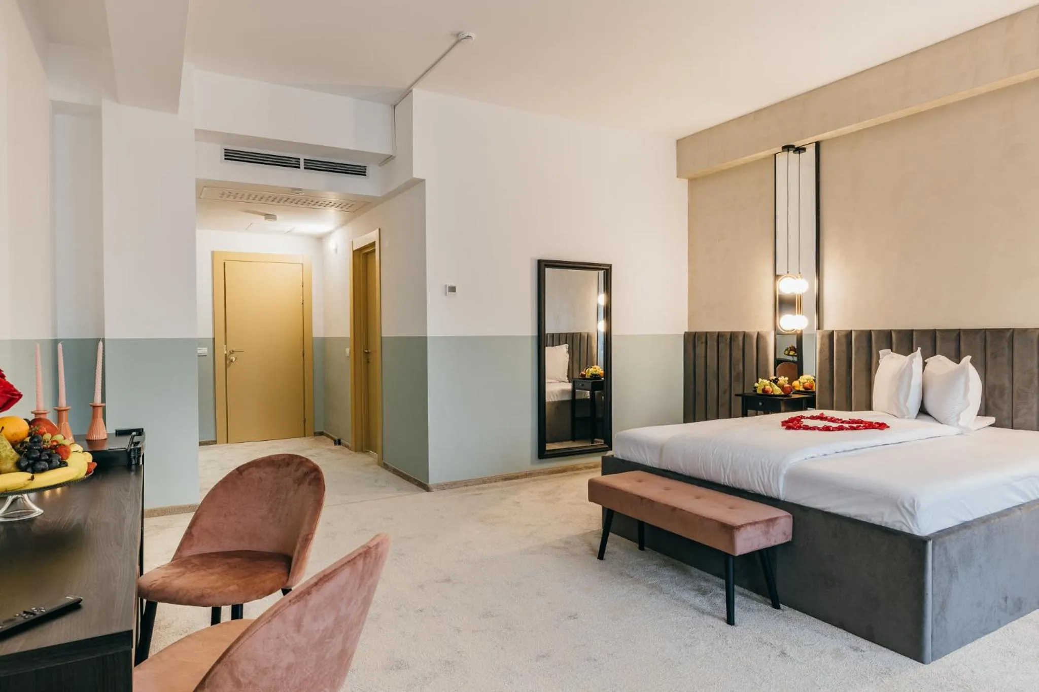 Photo of the whole room, Bed in HOTEL AGORA Mures