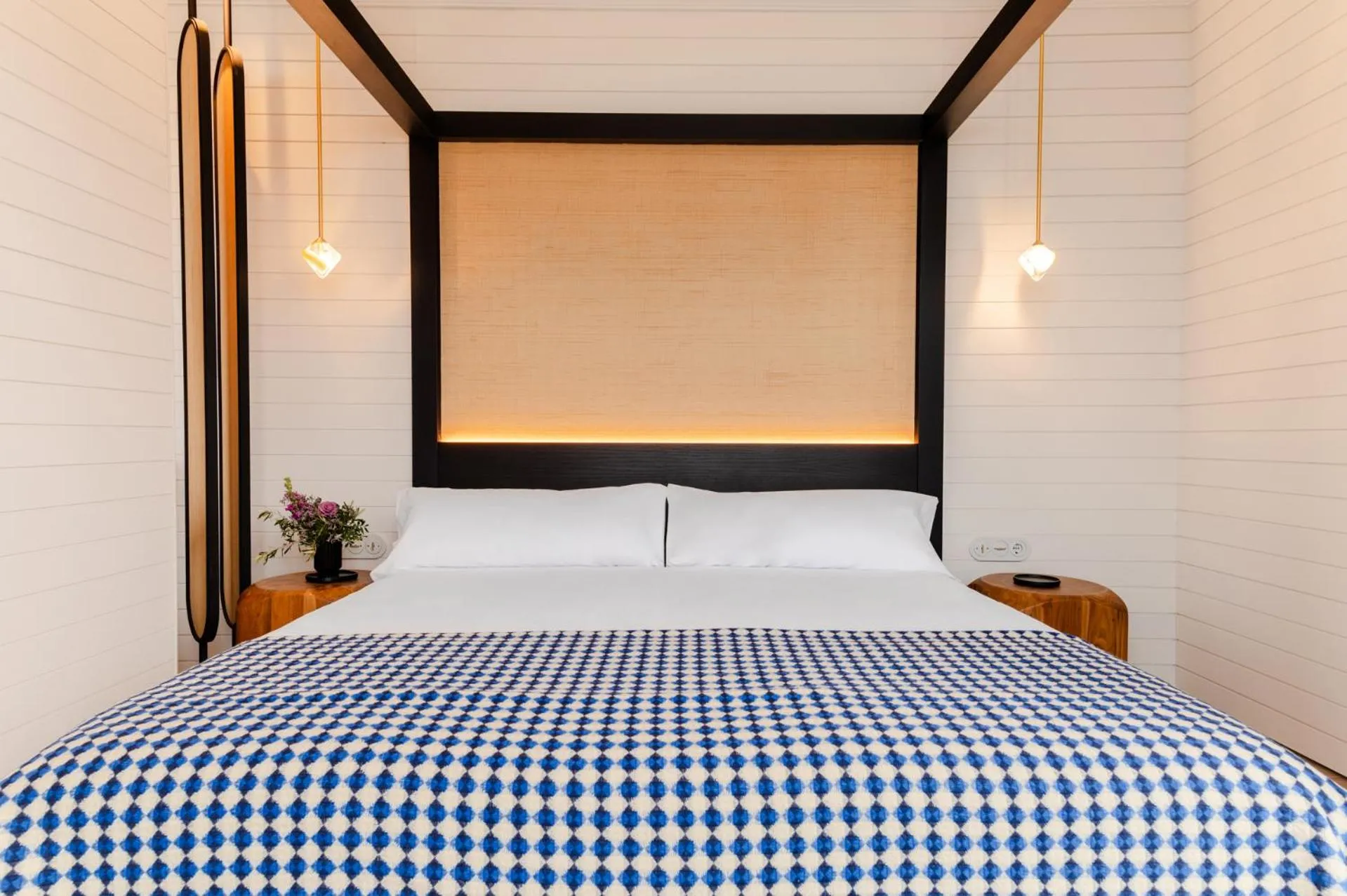 Deluxe Double or Twin Room in Hiru Uhinak