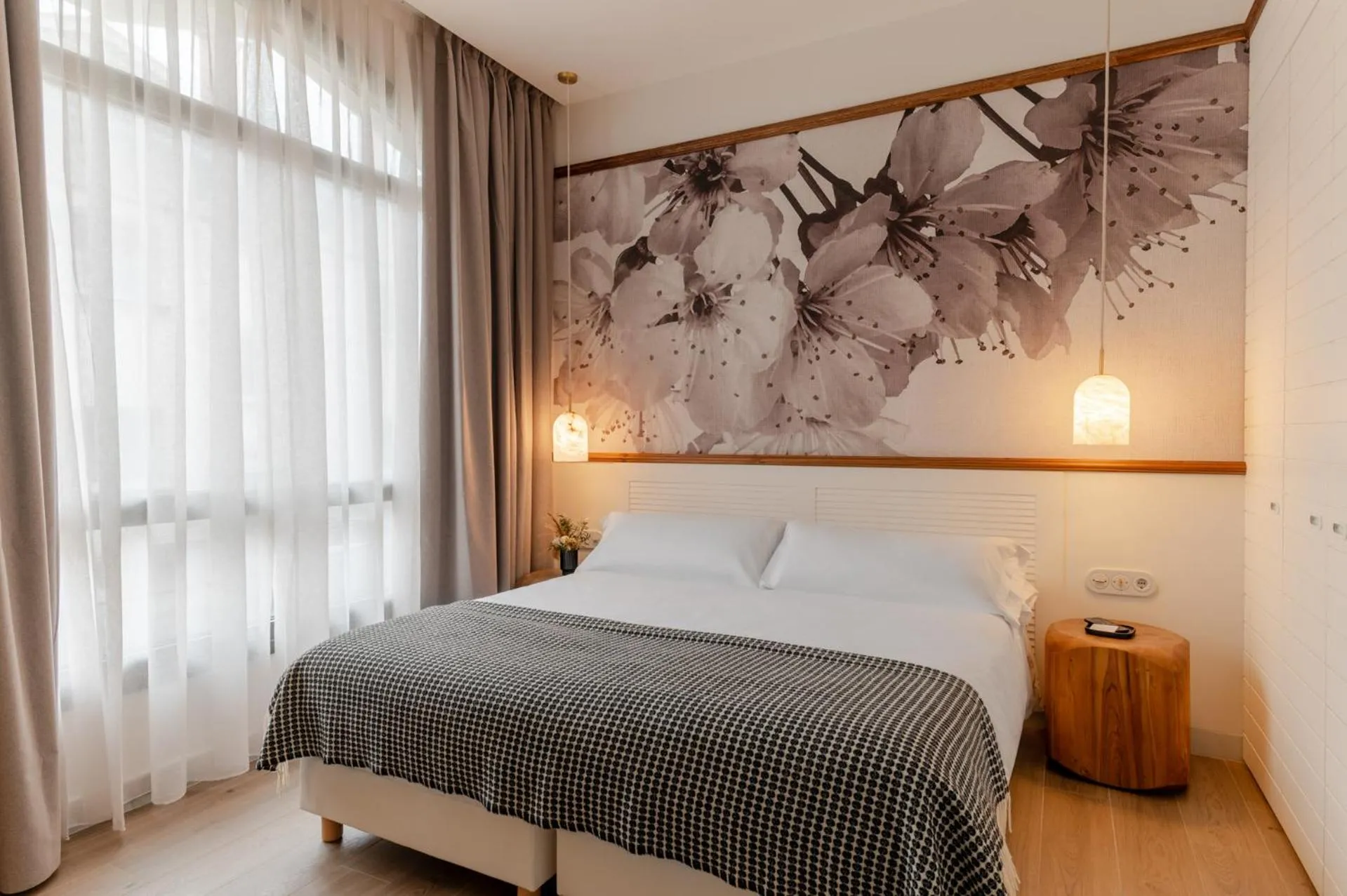 Double Room - Disability Access in Hiru Uhinak