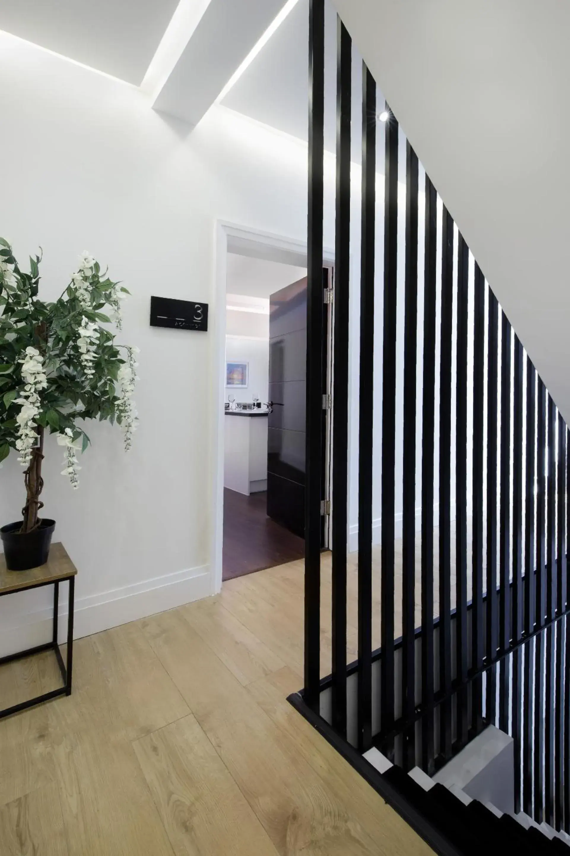 Two-Bedroom Superior Apartment in Haven Heights International Two-Bedroom Superior Apartment in Haven Heights International