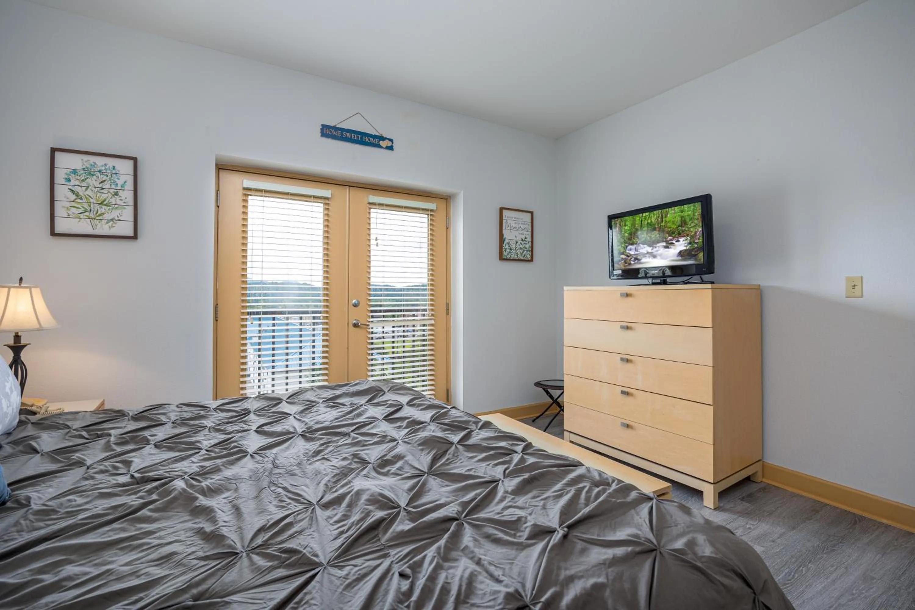 Bed in Mountain View Condo 1205 by Eden Crest