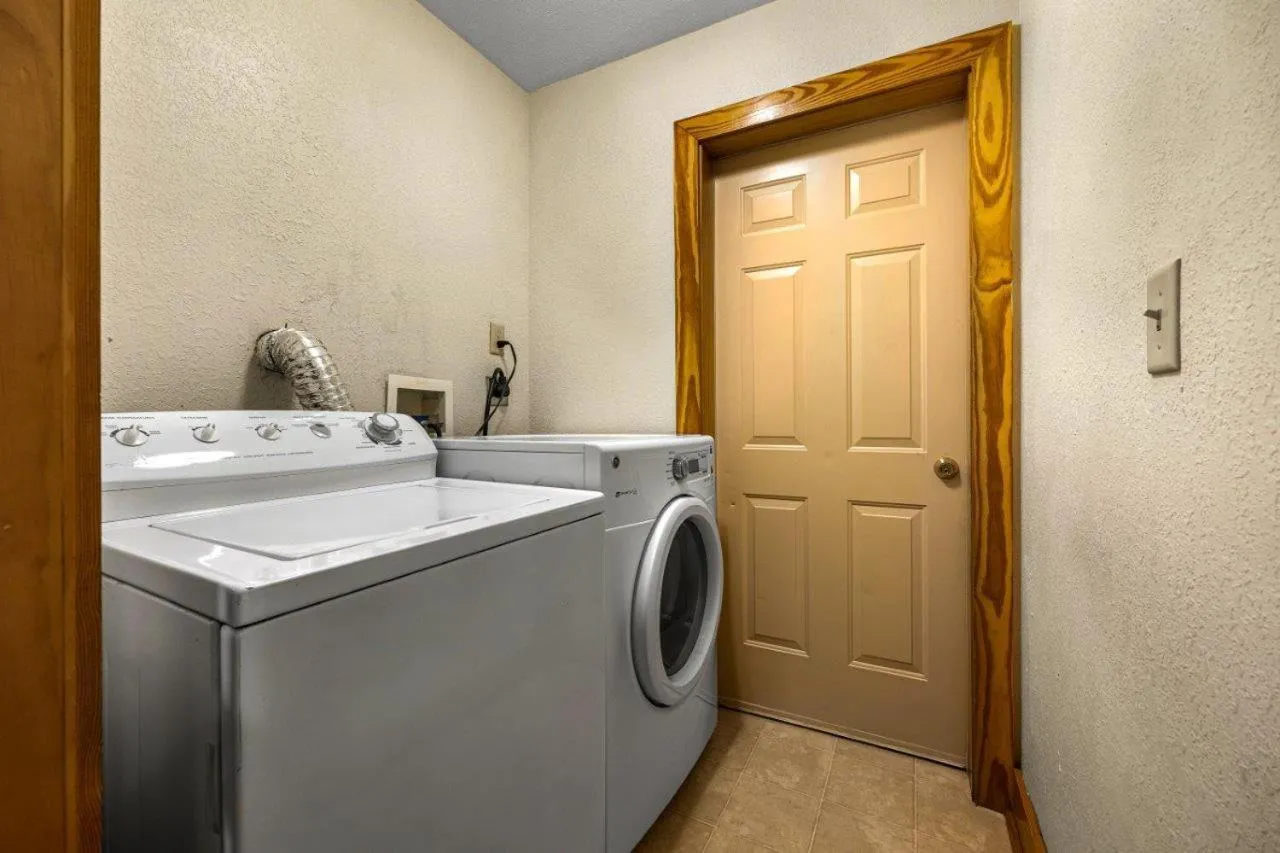 Poplar Point Condo Unit 12B by Eden Crest