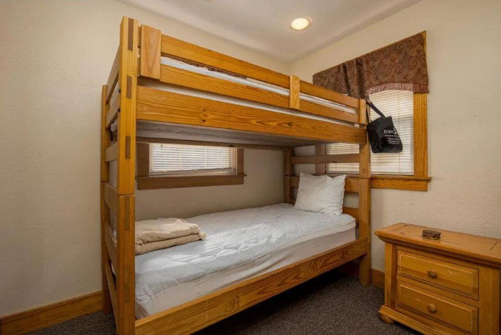 Bed in Briarstone Lodge Condo 13C